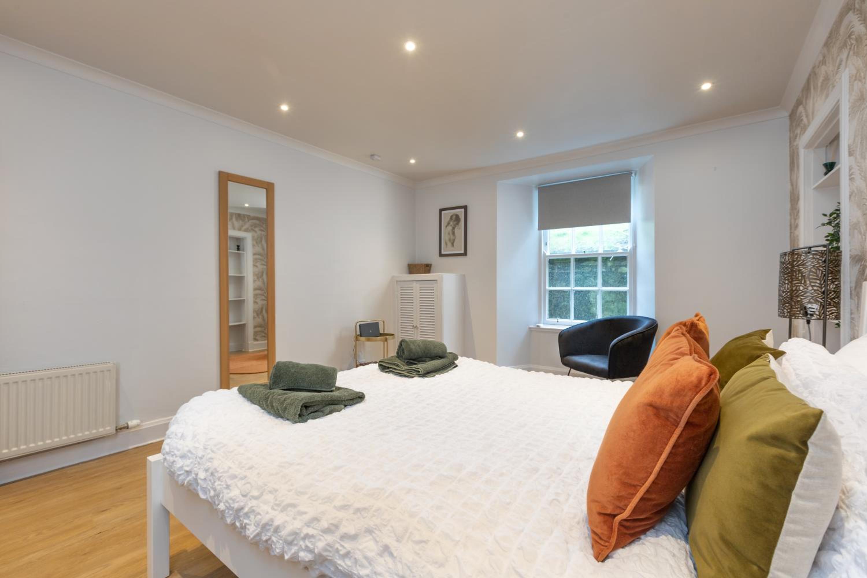 The Edinburgh Meadows Apartment