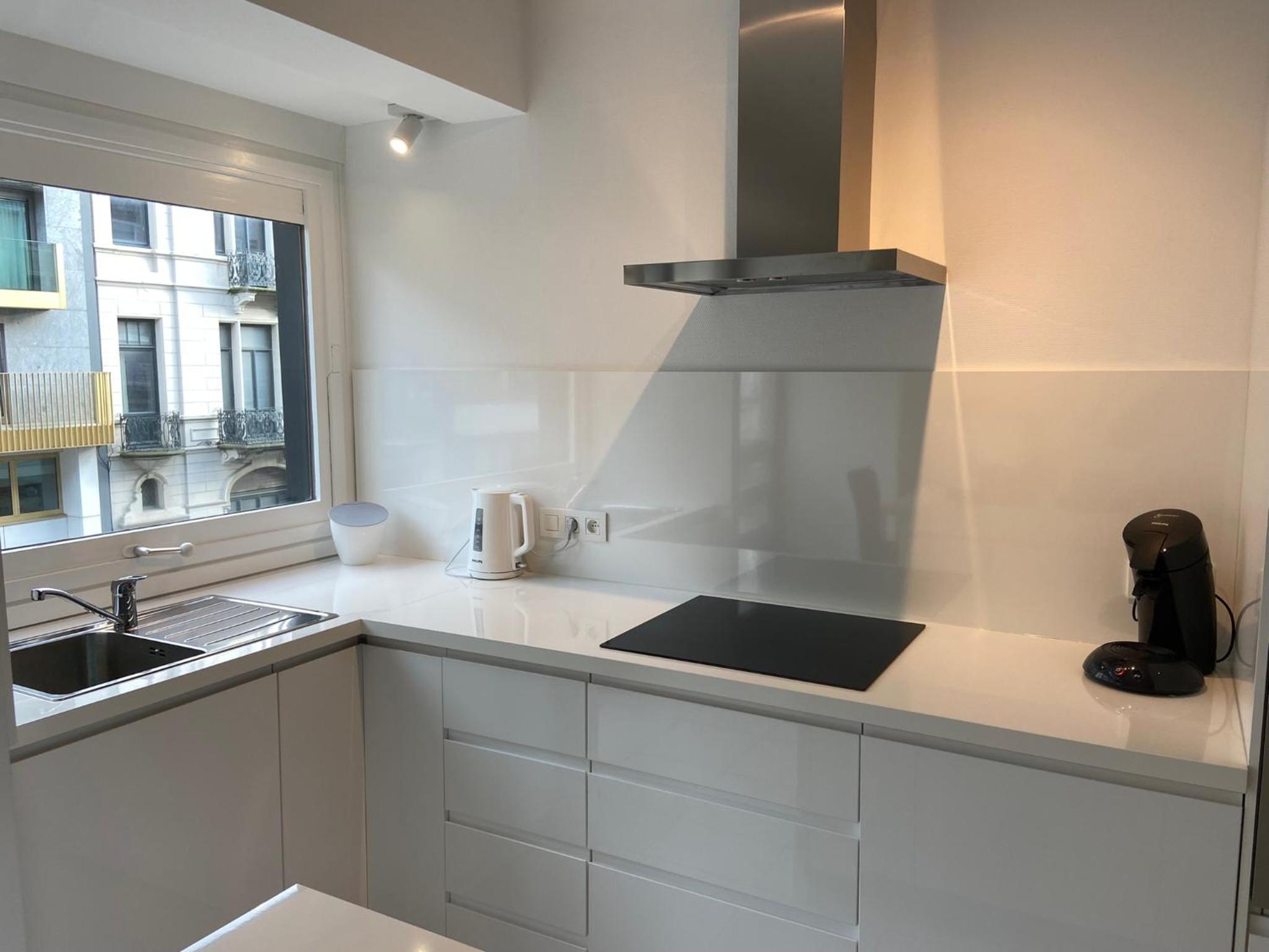 WeLoveOostende - Newly renovated large apartment 150m from the beach - Including bed sheets and final clea-ning
