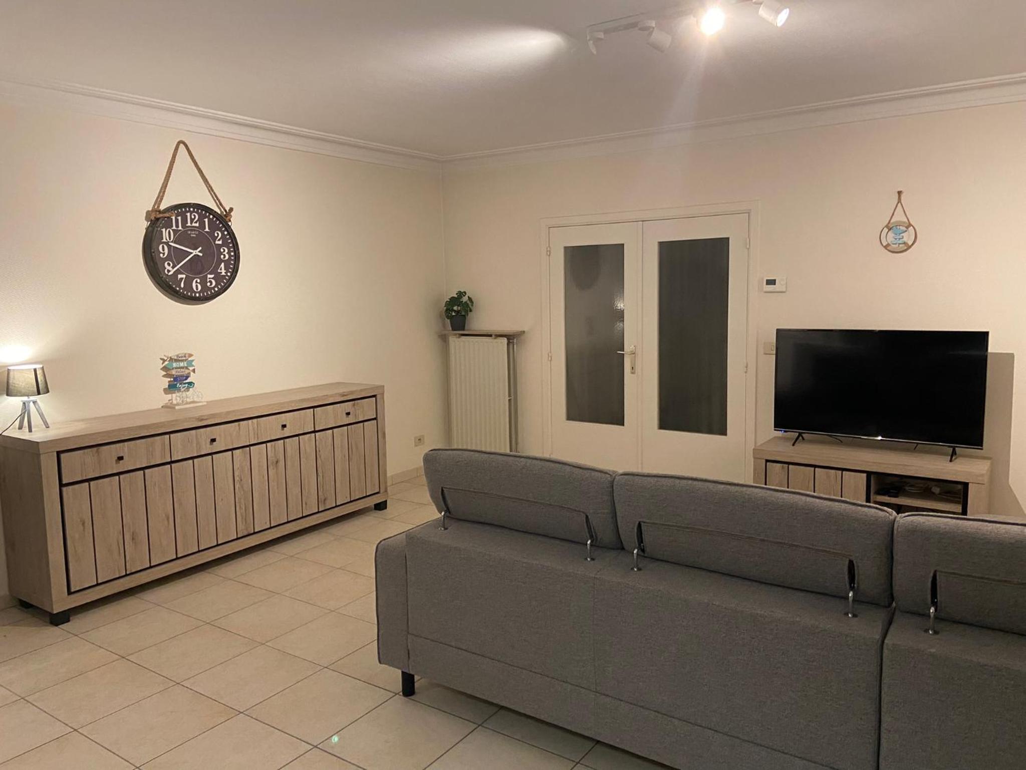 WeLoveOostende - Newly renovated large apartment 150m from the beach - Including bed sheets and final clea-ning