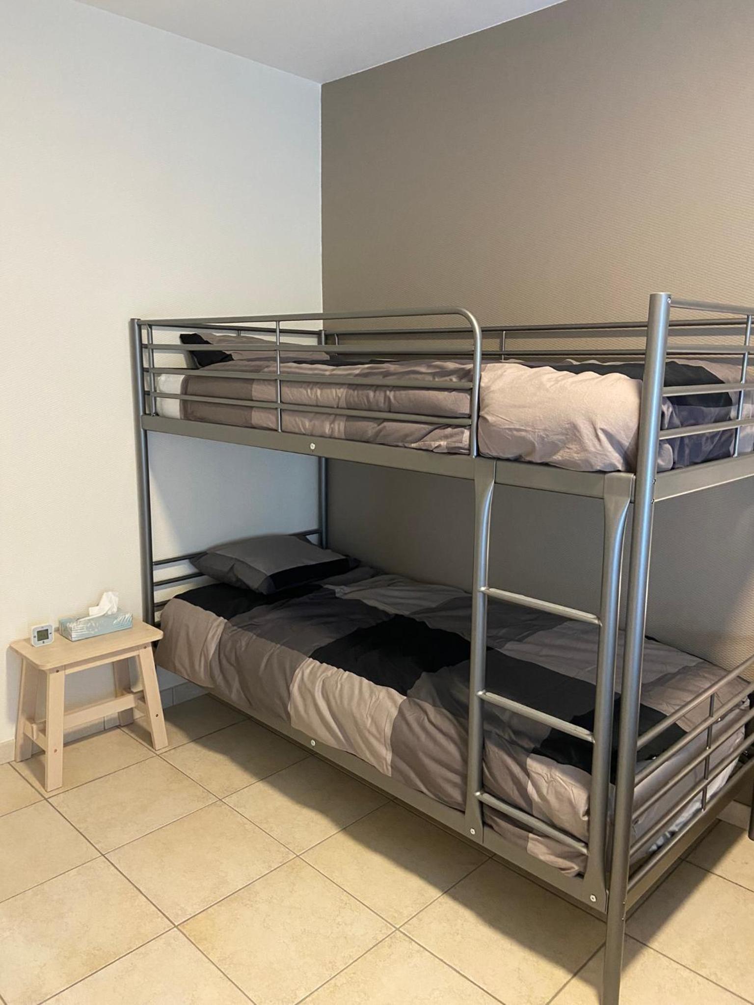 WeLoveOostende - Newly renovated large apartment 150m from the beach - Including bed sheets and final clea-ning