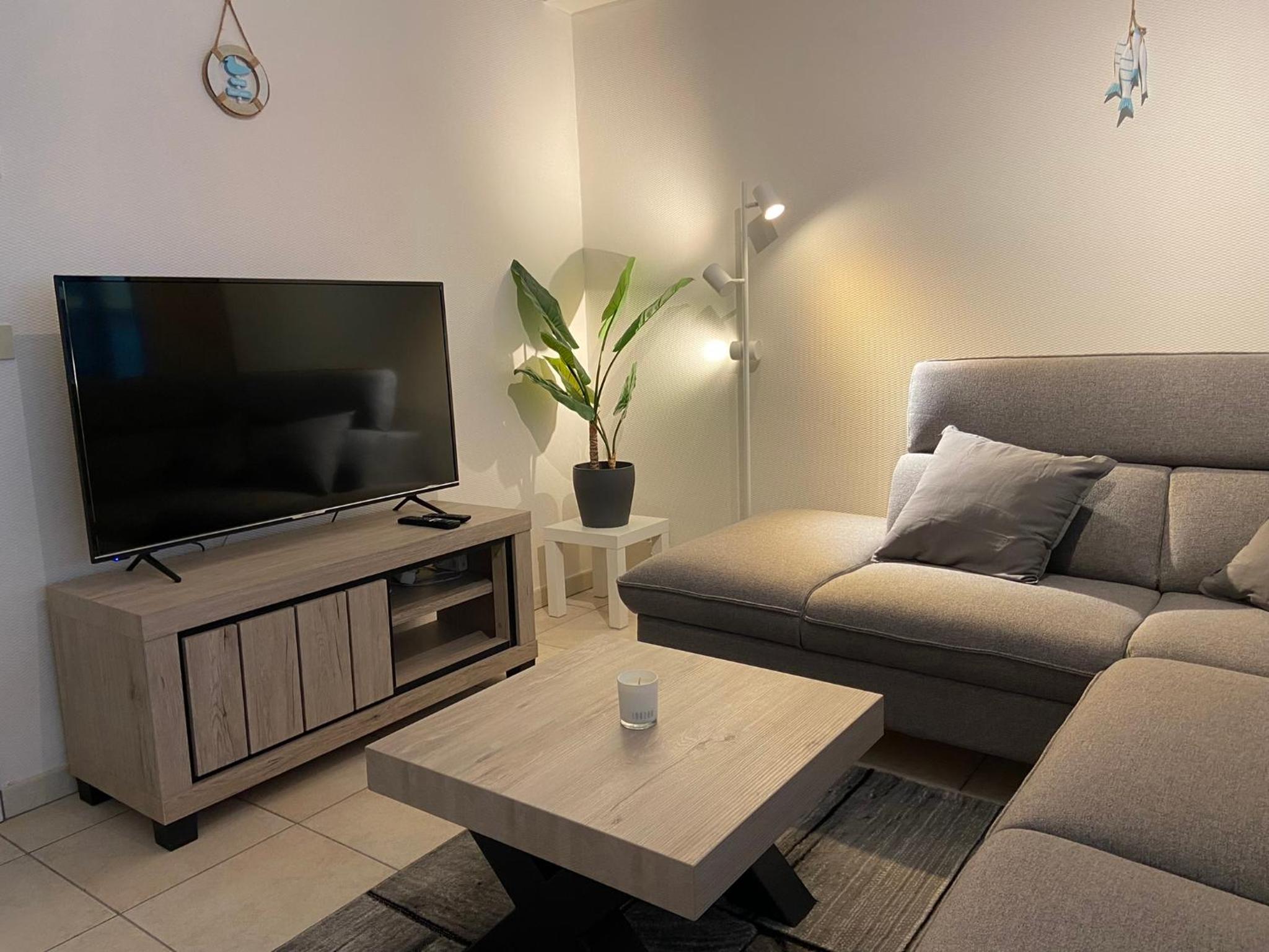 WeLoveOostende - Newly renovated large apartment 150m from the beach - Including bed sheets and final clea-ning
