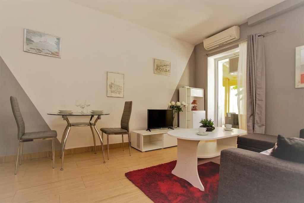 Apartman Den,Rovinj oaza u centru grada i besplatnim parkingom view 3