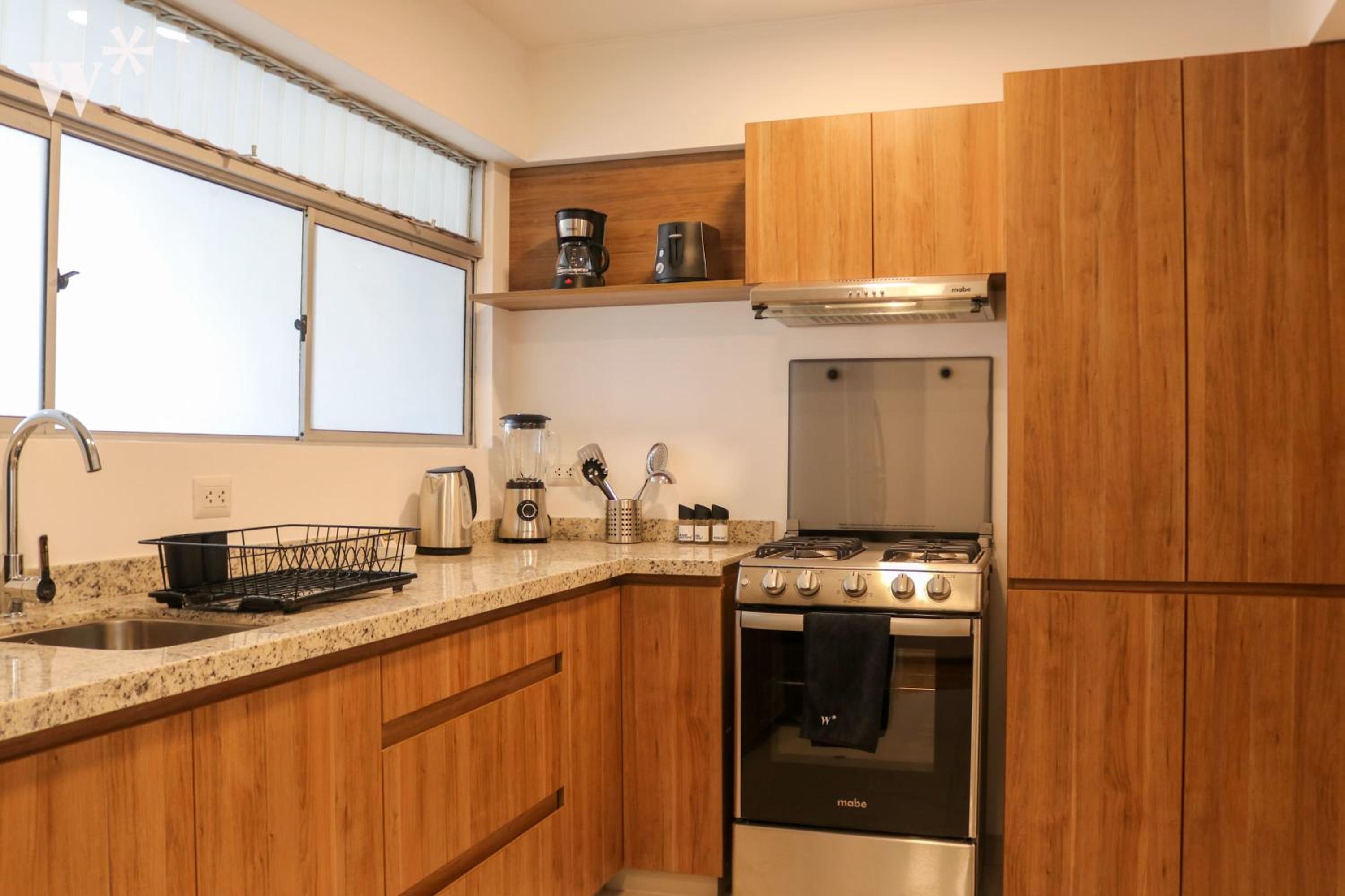 Classy 2BR in Miraflores view 5