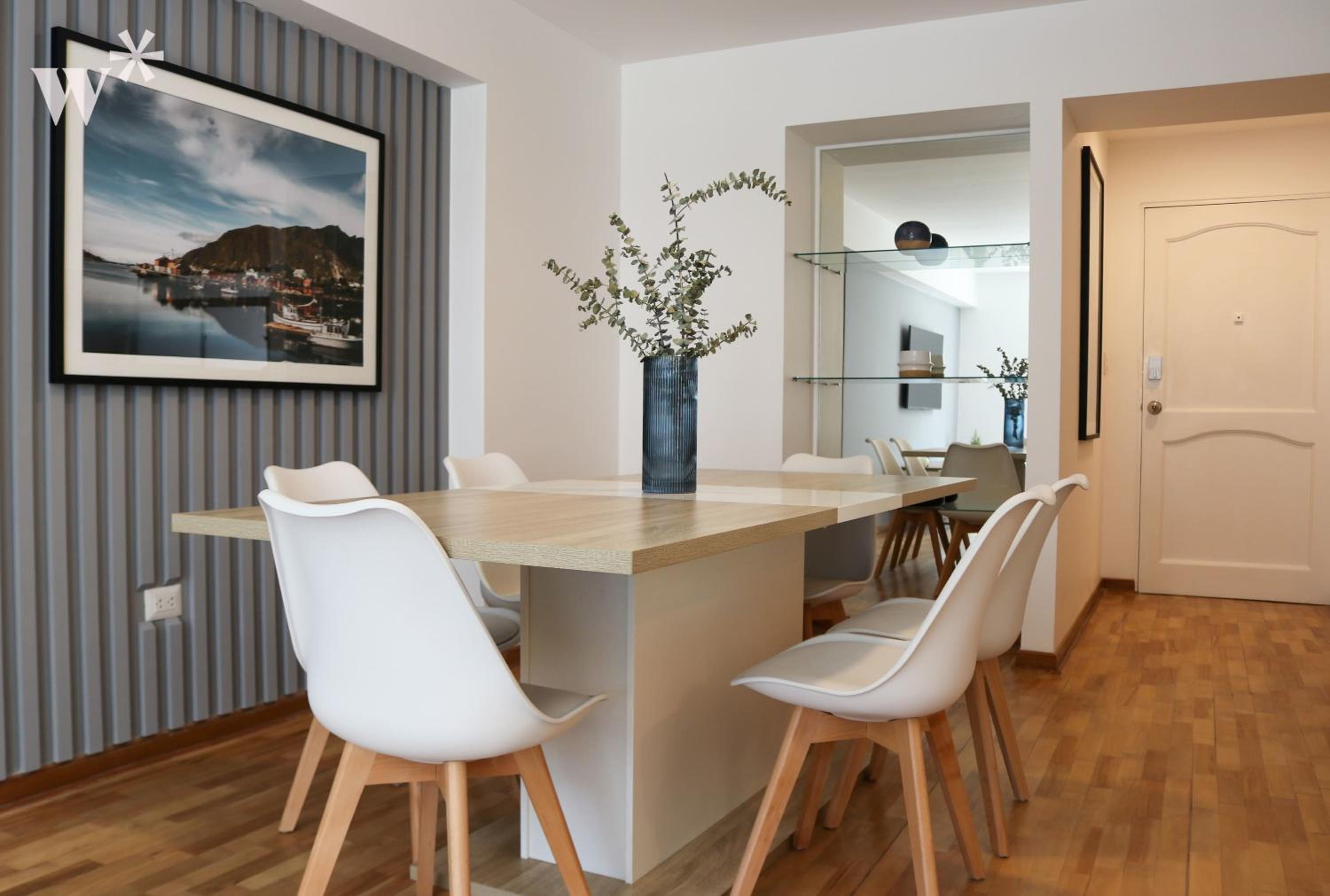 Classy 2BR in Miraflores view 2