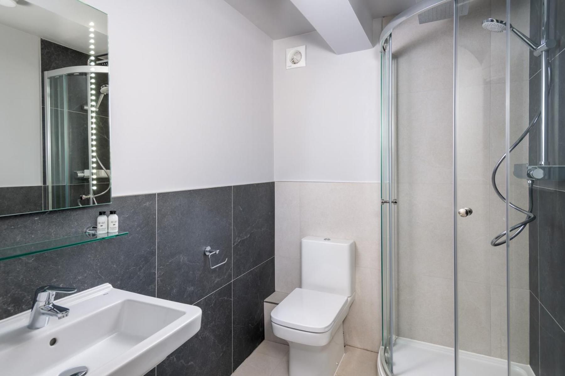 Keswick Lake Road Apartments