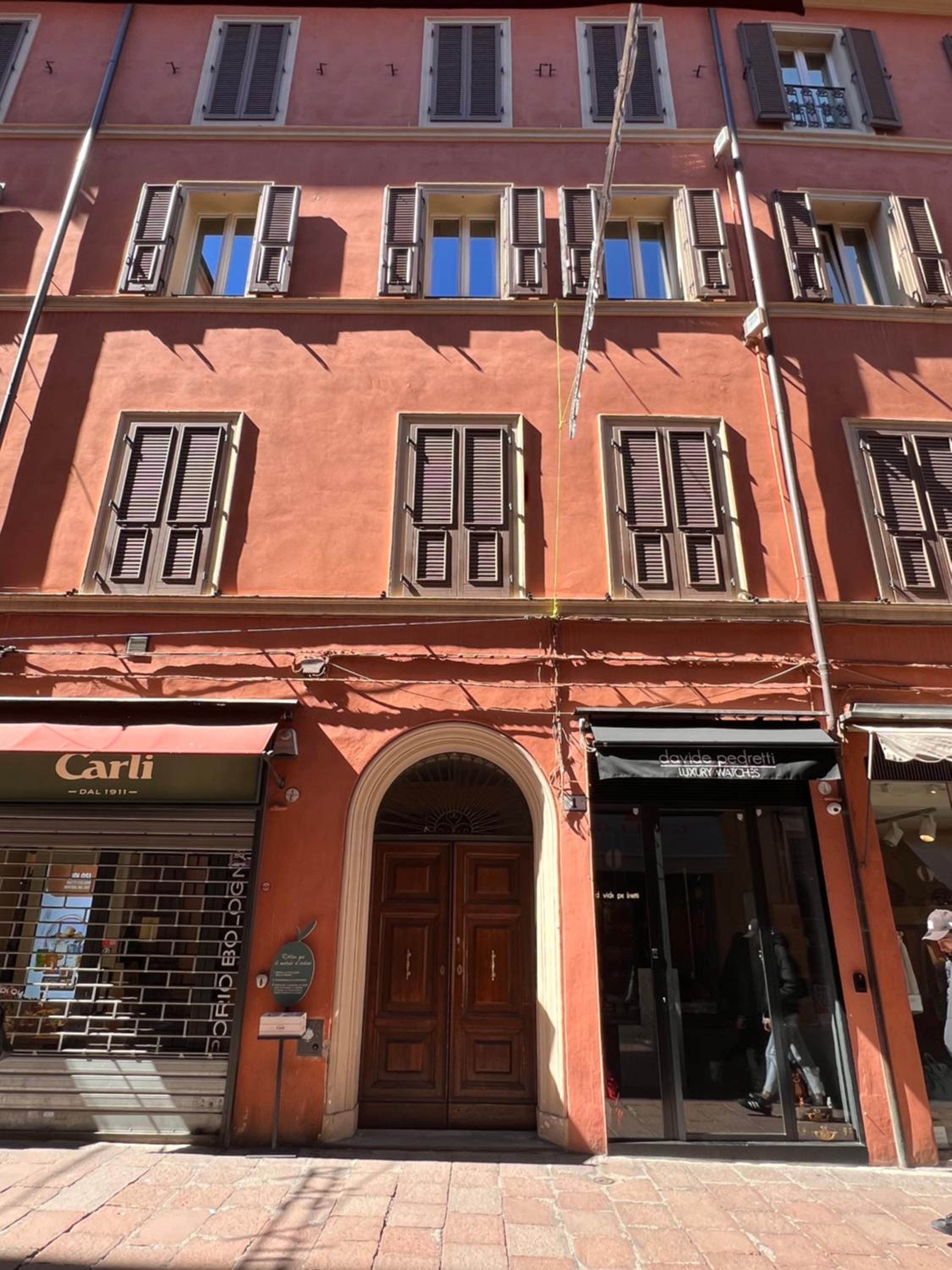 Piazza Maggiore Luxury Apartment view 3