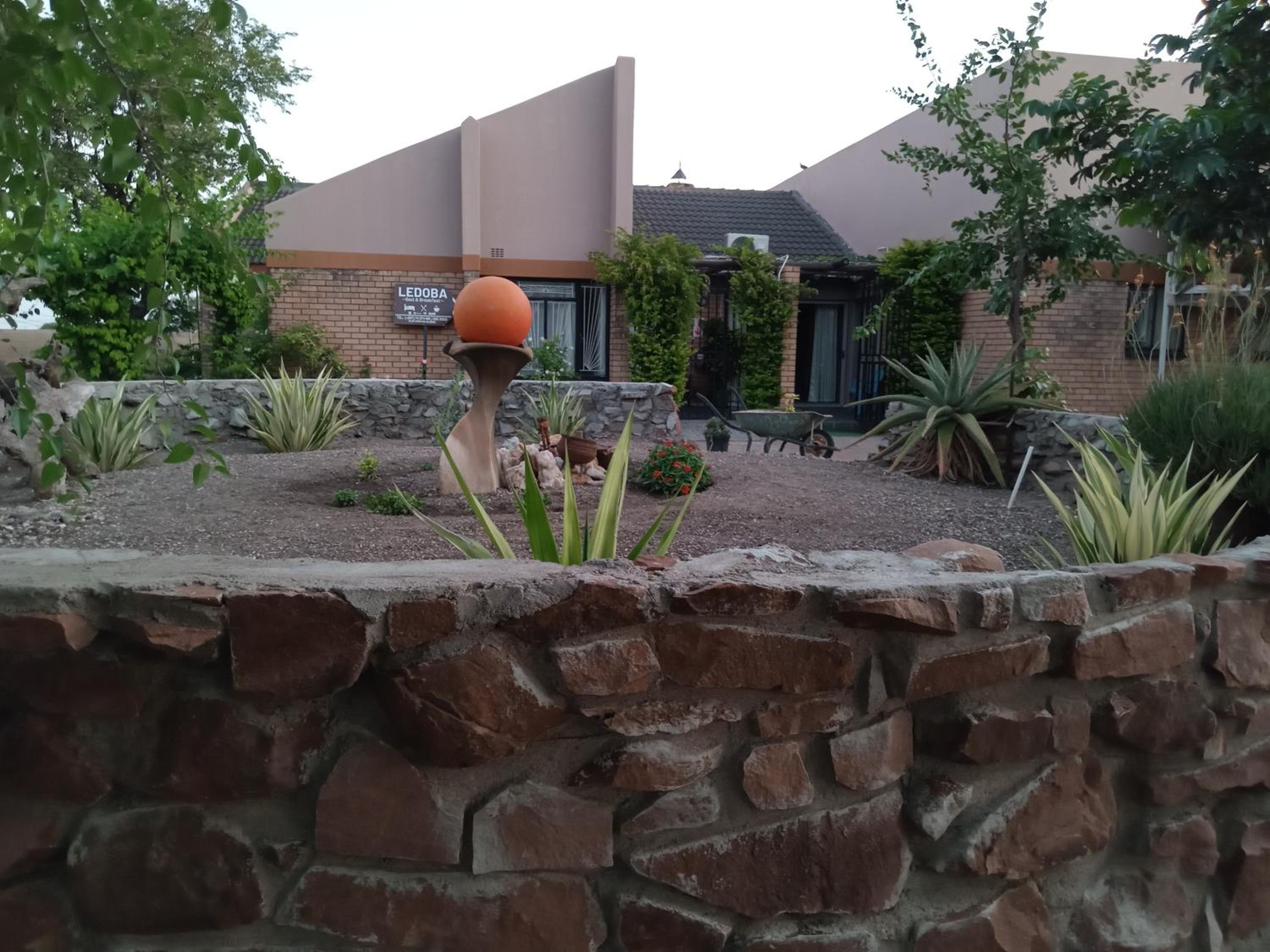 Ledoba Bed & Breakfast