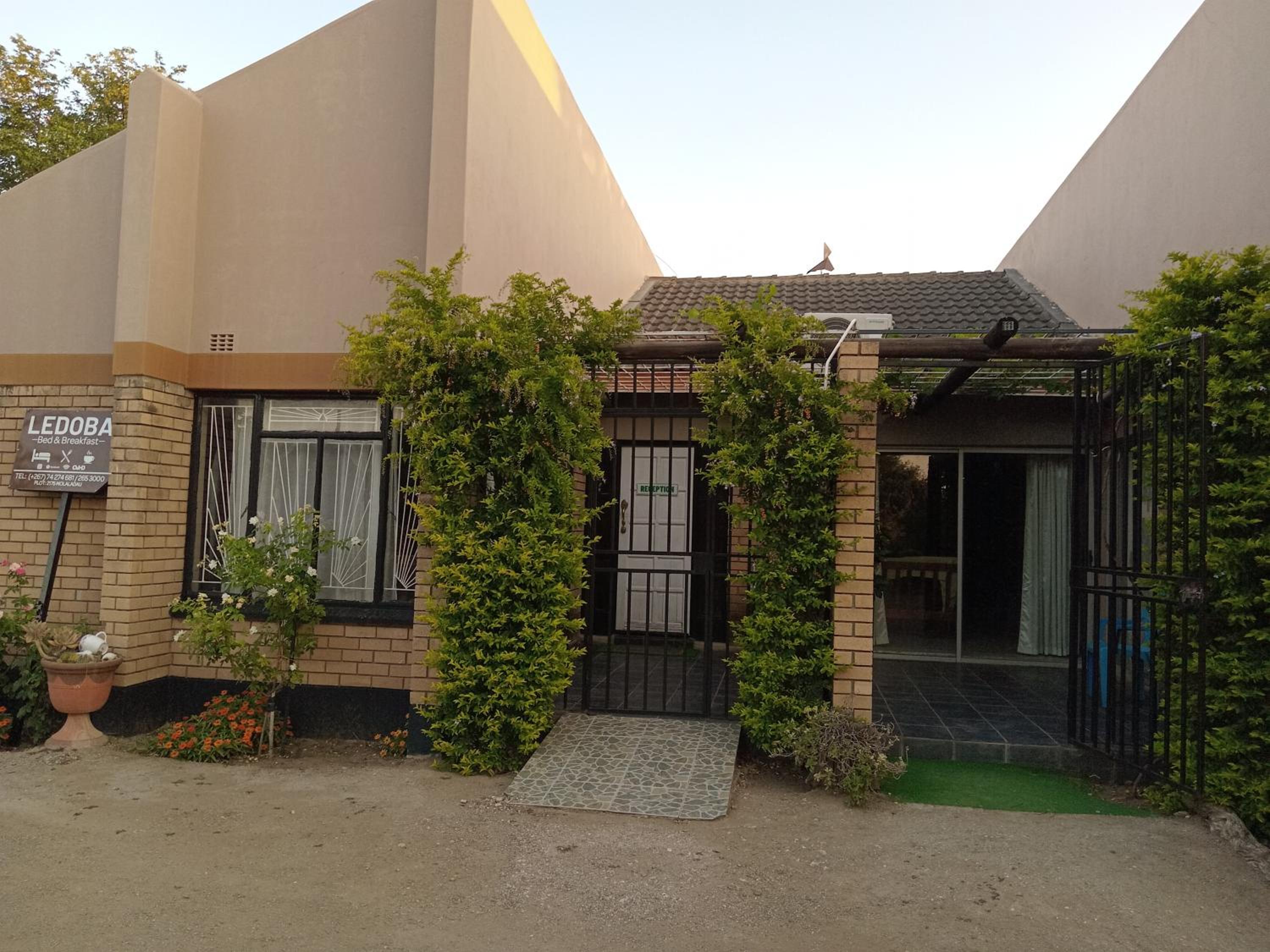 Ledoba Bed & Breakfast