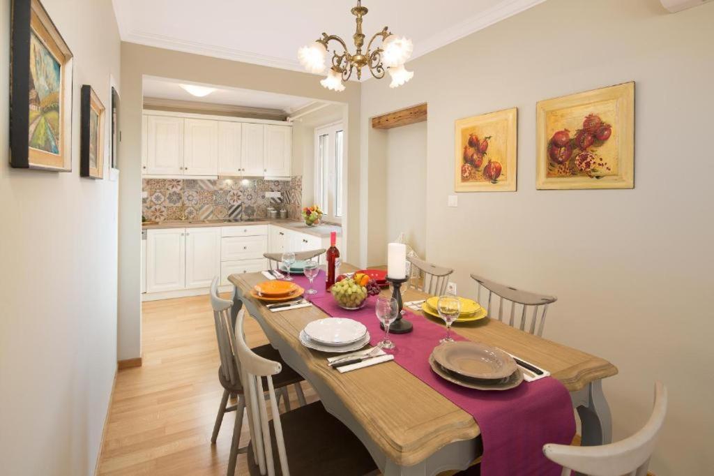 Alexandras Downtown Penthouse