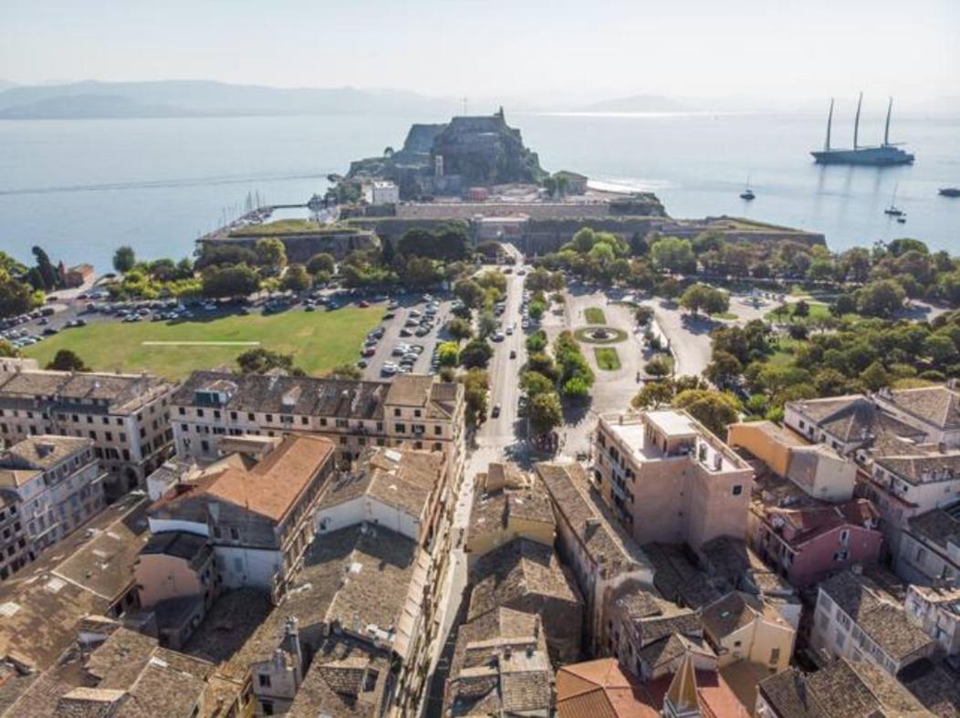 Alexandras Downtown Penthouse