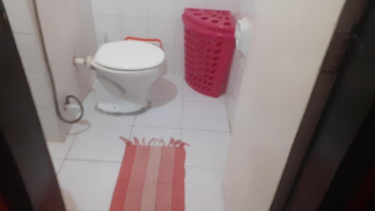 FLATS no Forte a 200m da praia, com 60 m2, 2 quartos com ar condicionado, cozinha completa, área de lazer, WIFI, piscinas, estacionamento, acomodam 8 pesso