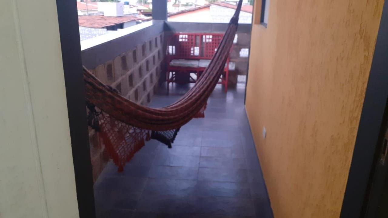 FLATS no Forte a 200m da praia, com 60 m2, 2 quartos com ar condicionado, cozinha completa, área de lazer, WIFI, piscinas, estacionamento, acomodam 8 pesso