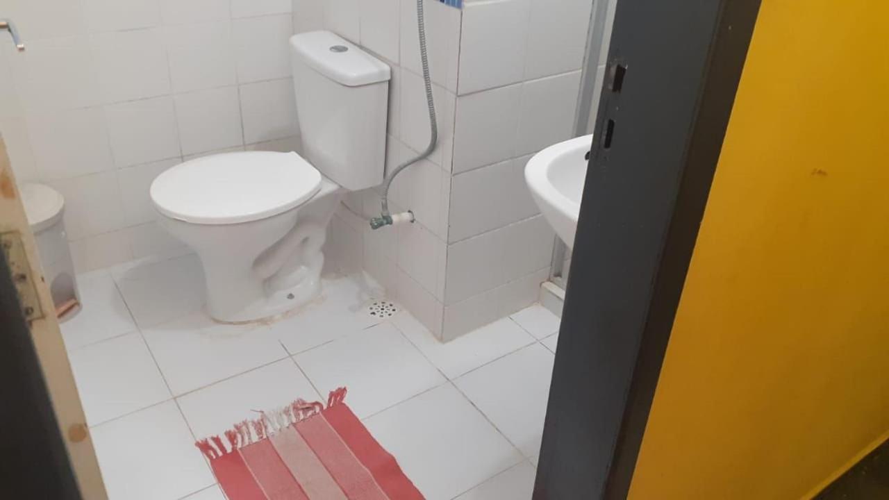 FLATS no Forte a 200m da praia, com 60 m2, 2 quartos com ar condicionado, cozinha completa, área de lazer, WIFI, piscinas, estacionamento, acomodam 8 pesso