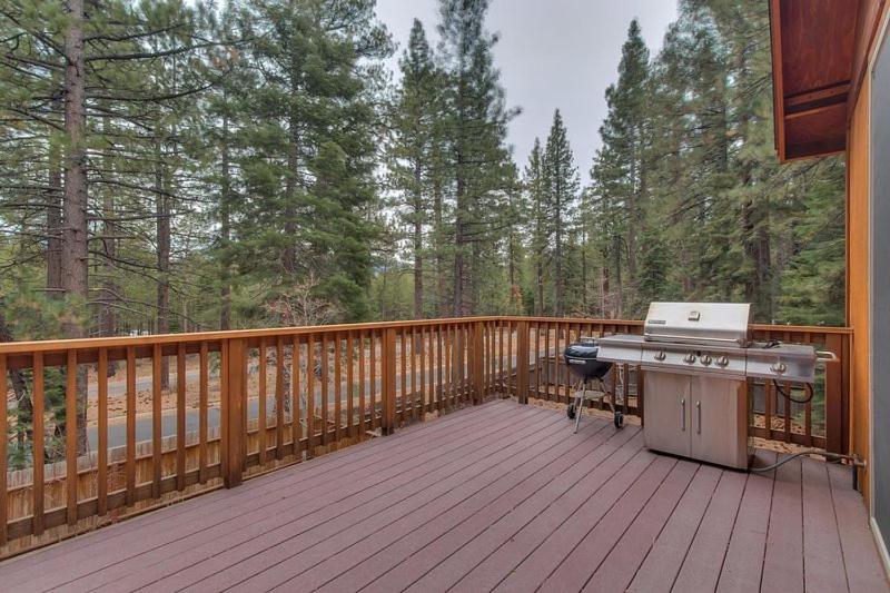 Lake Tahoe Vacations - Lukins Lodge By The Lake Hot Tub - Property Image 19
