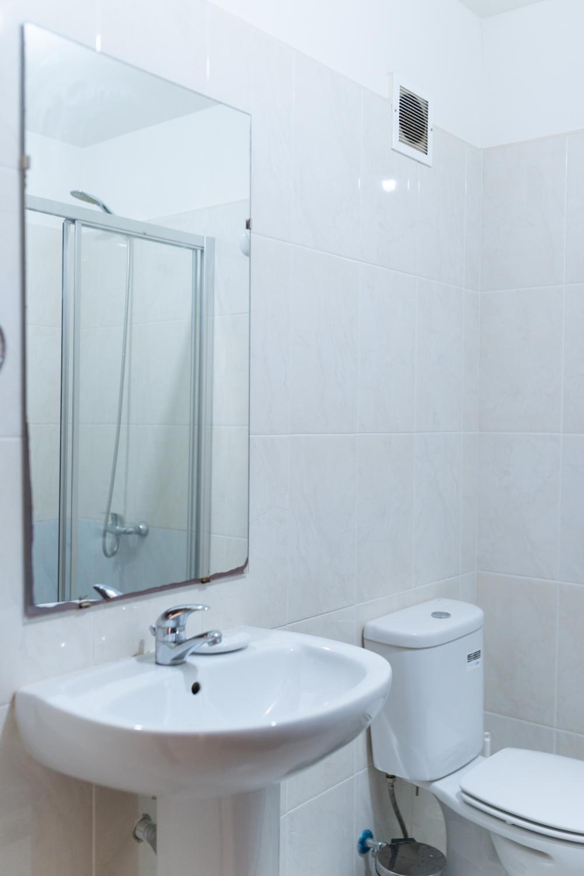 2 bdr cozy beachside apartment, Copacabana - LCGR