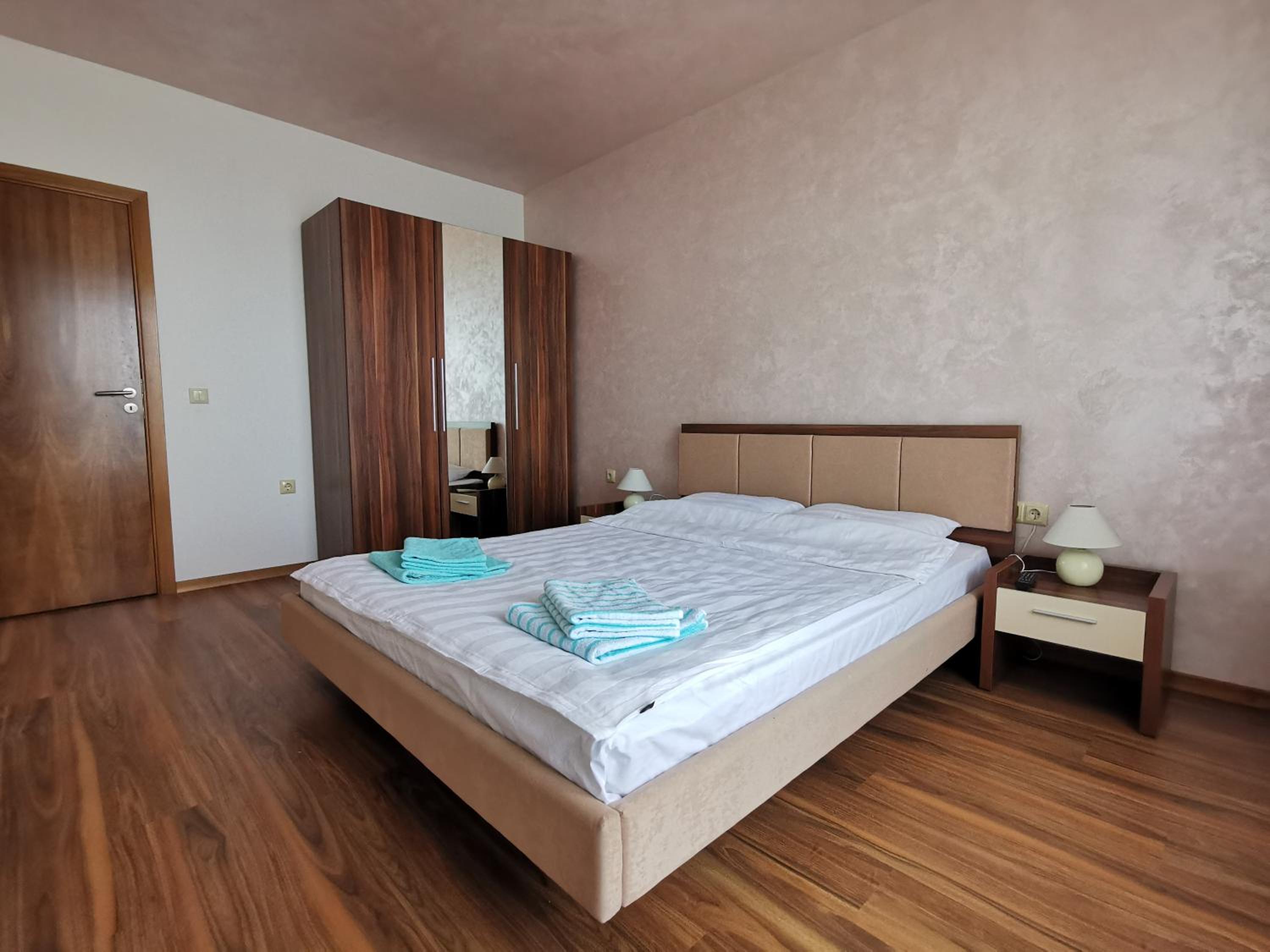 Seaview one bedroom flat