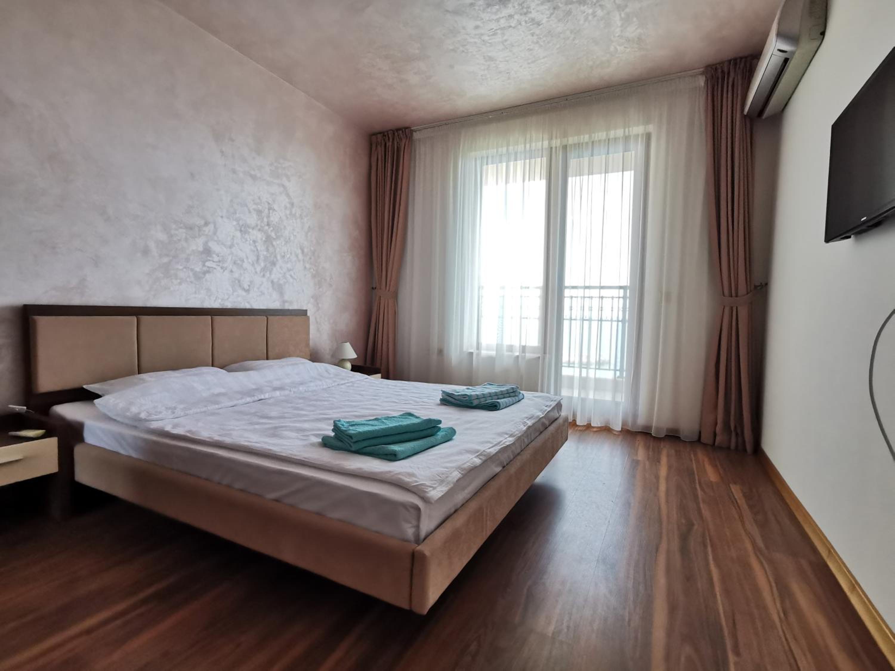 Seaview one bedroom flat