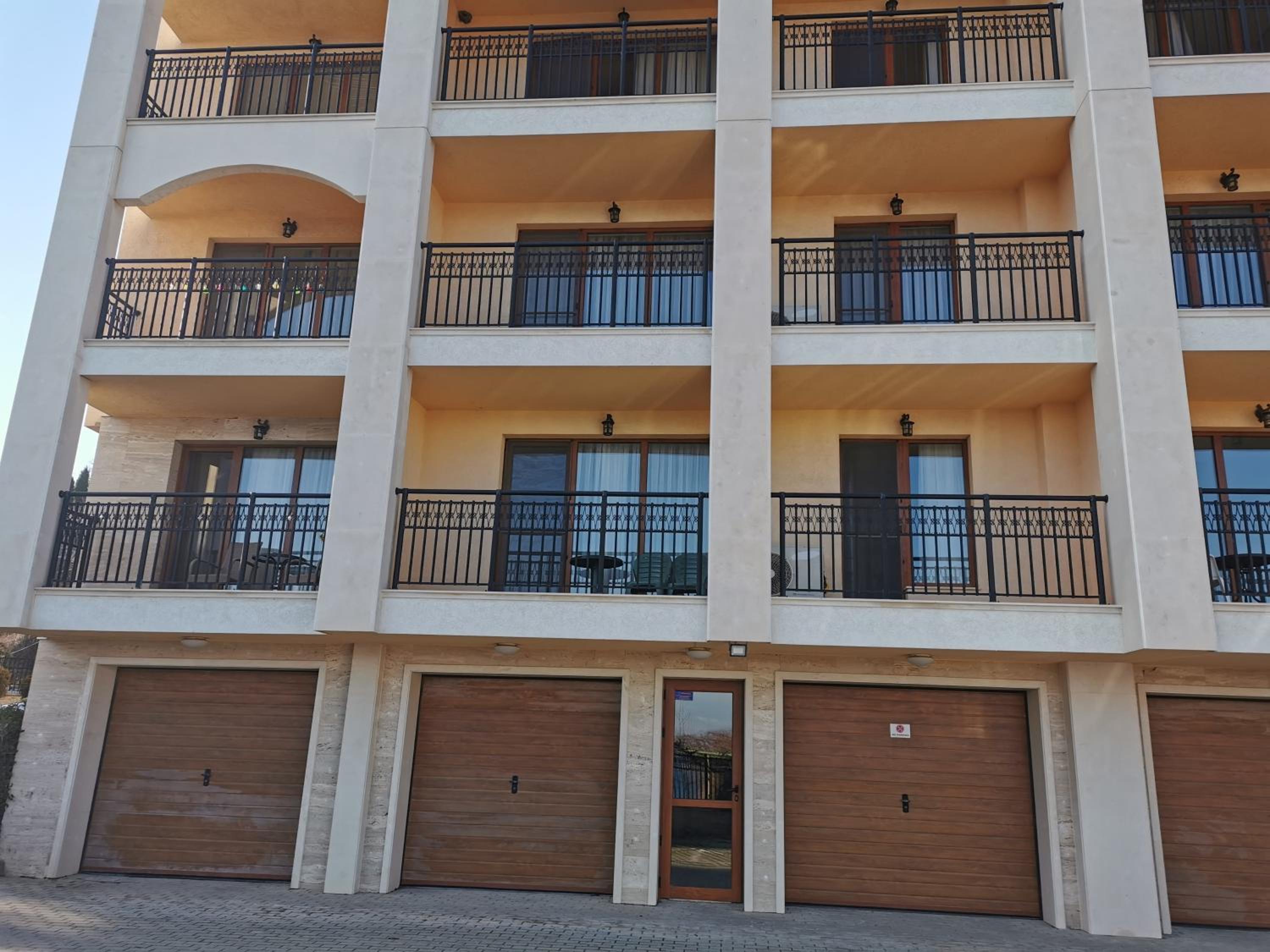 Seaview one bedroom flat