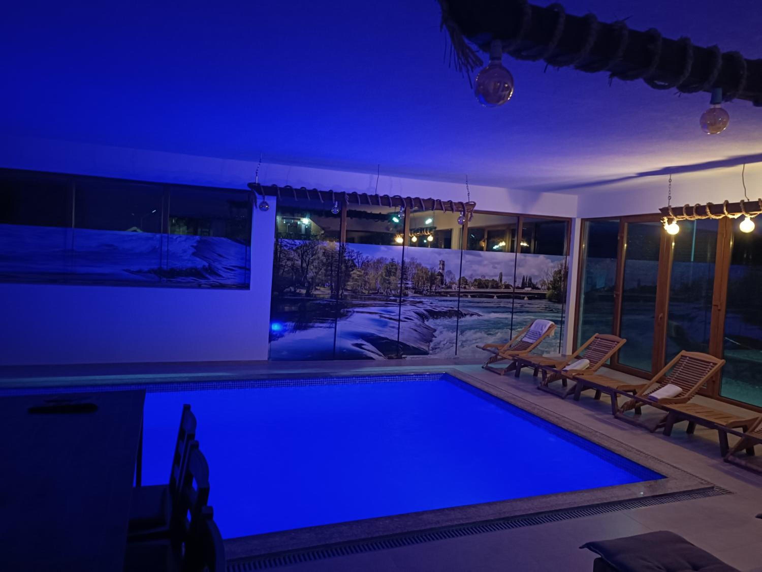 Villa Adanis