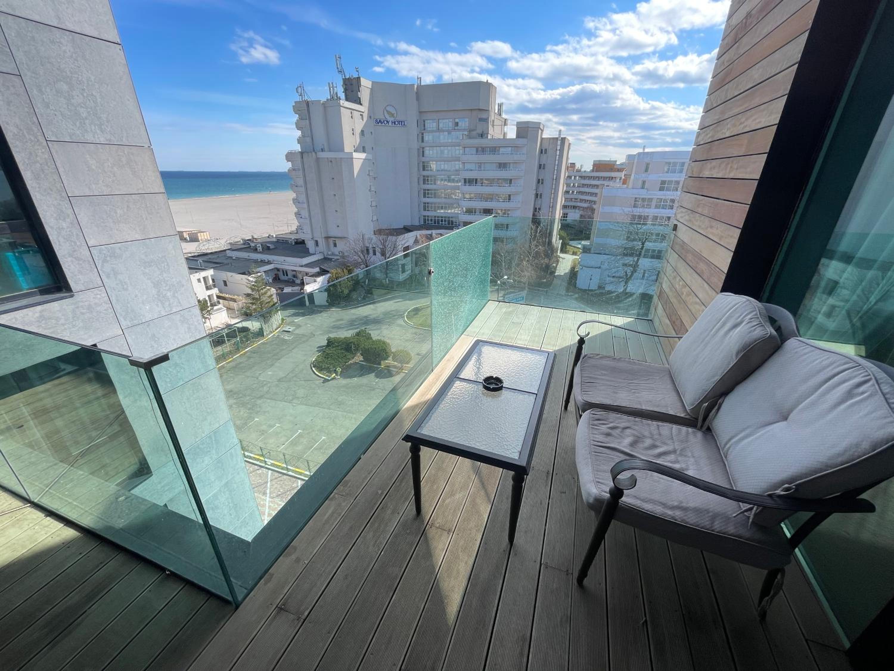 Blue Bike Seaview Apartment & Penthouse