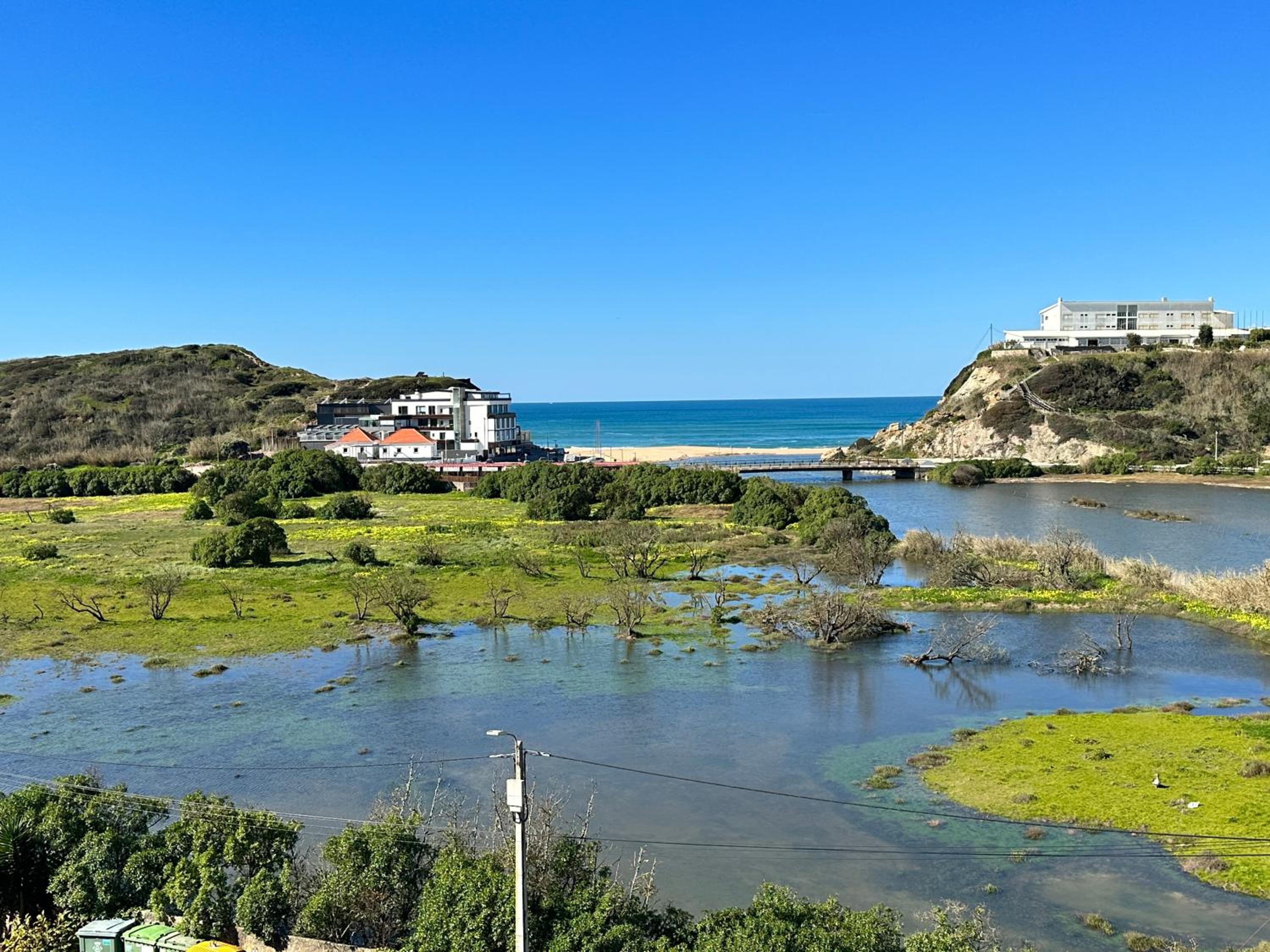 Santa Rita Sunset & Beach Apartment view 2