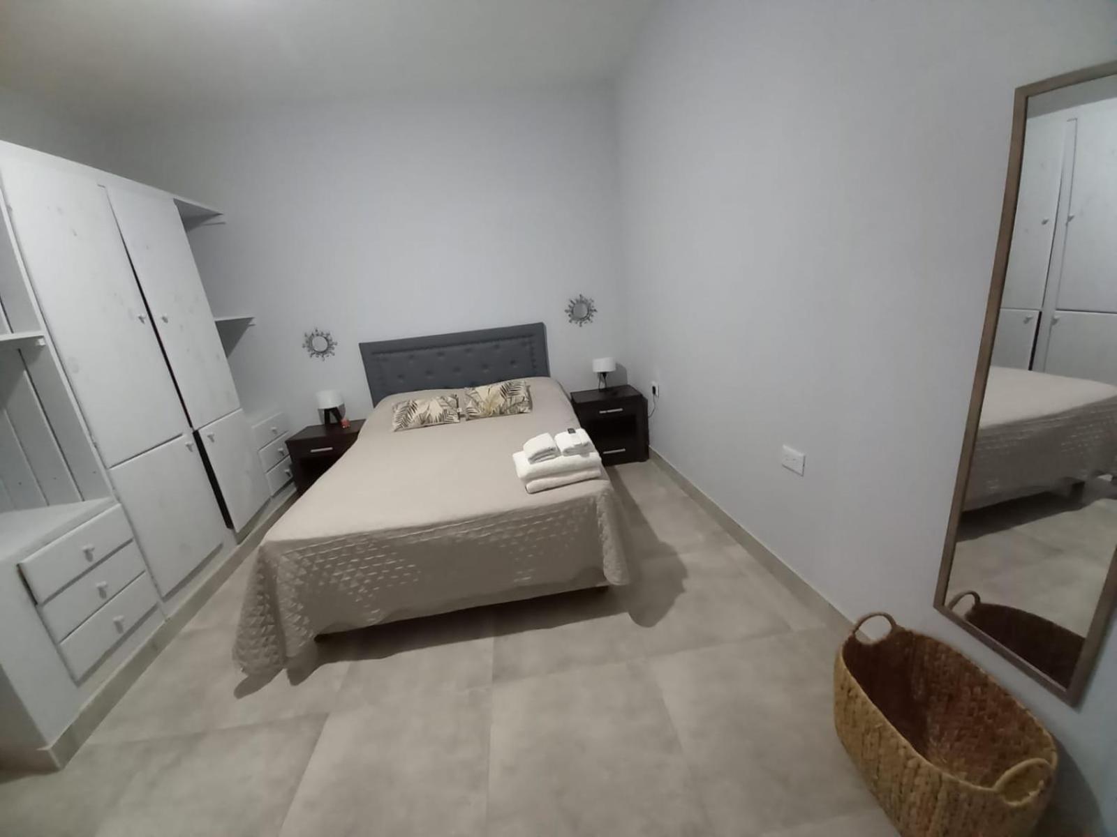 TU REFUGIO 2 - Departamentos en PLENO CENTRO. 2 A 7 PAX