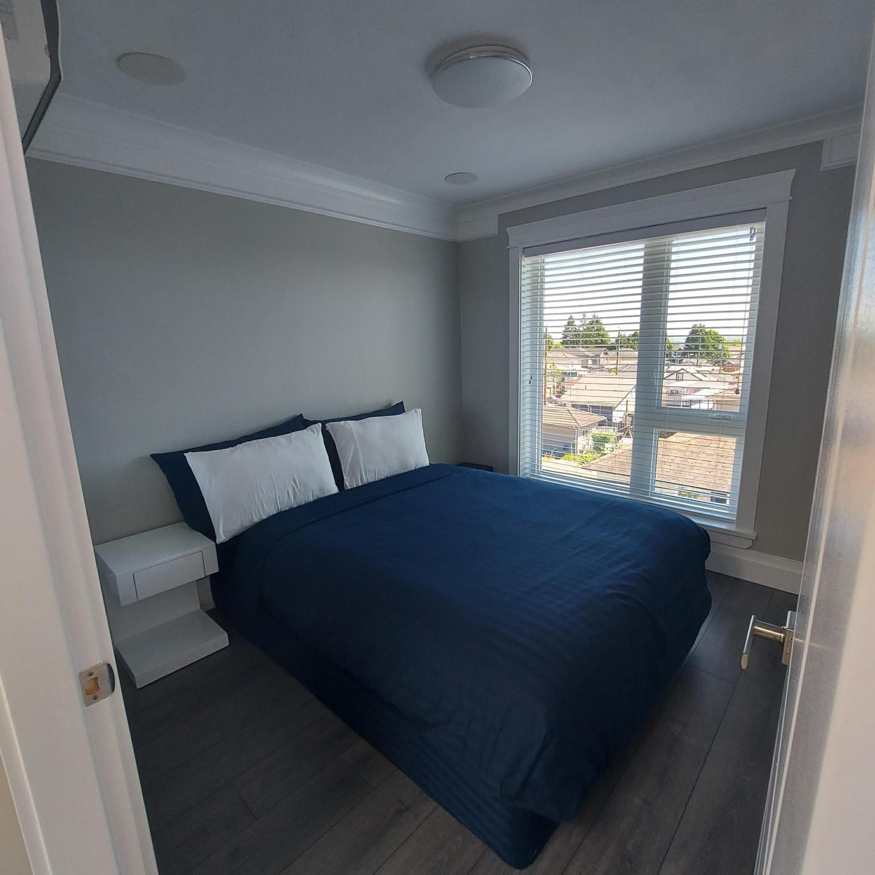 Beautiful Bright 3 Bed Townhouse