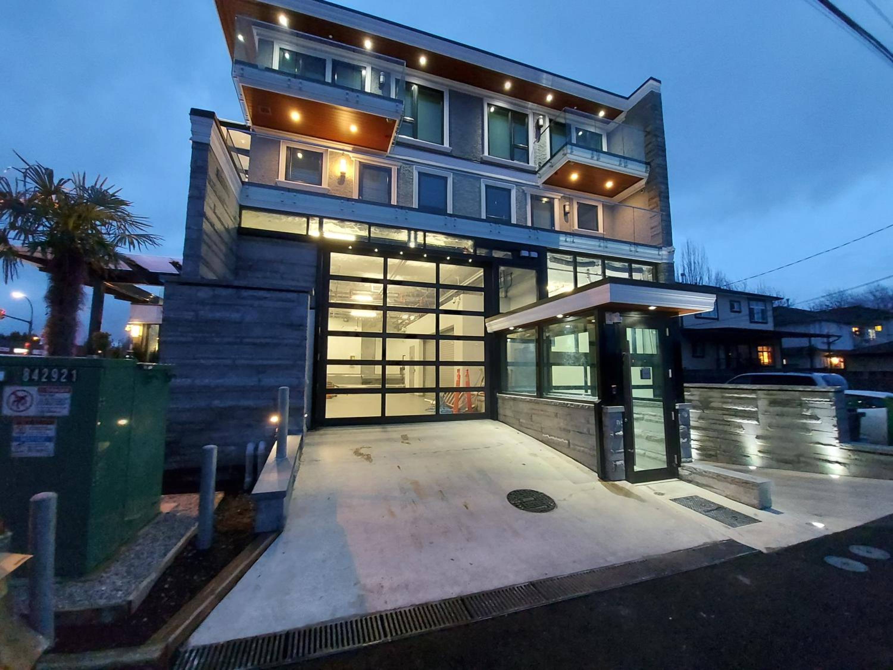 Beautiful Bright 3 Bed Townhouse