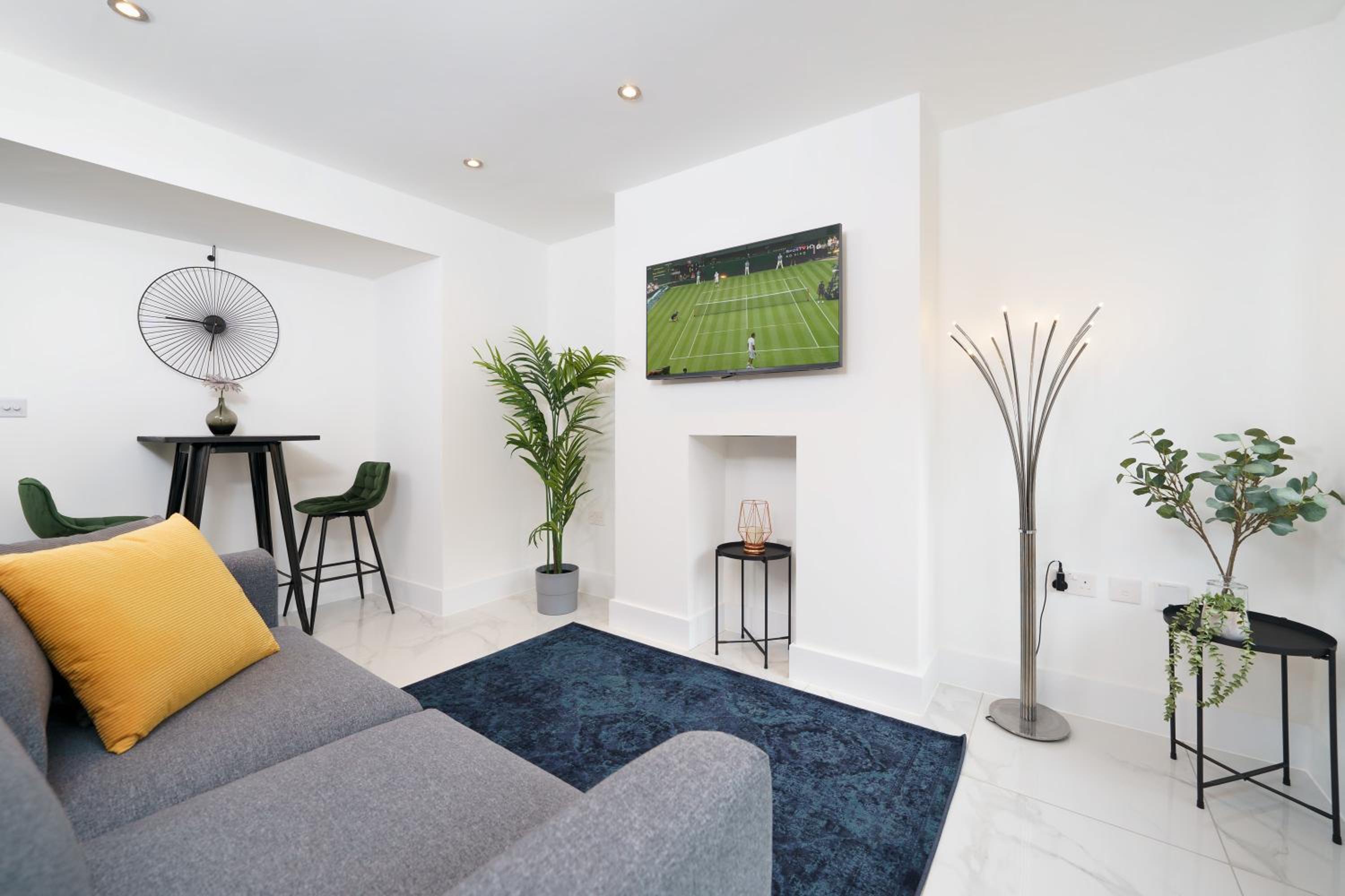 Boutique Flat near O2 & Excel