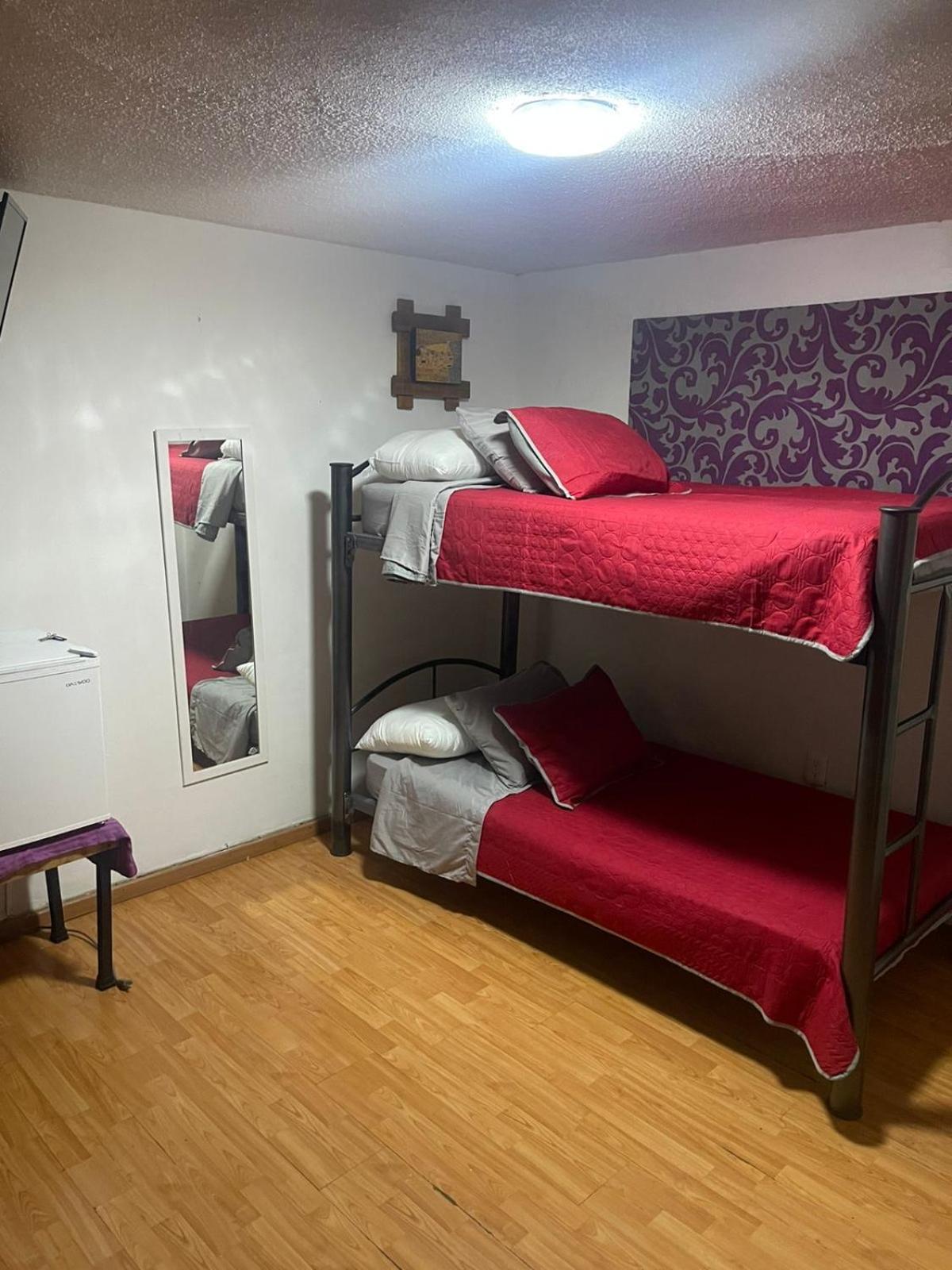 Las Rosas Hostal photo 5