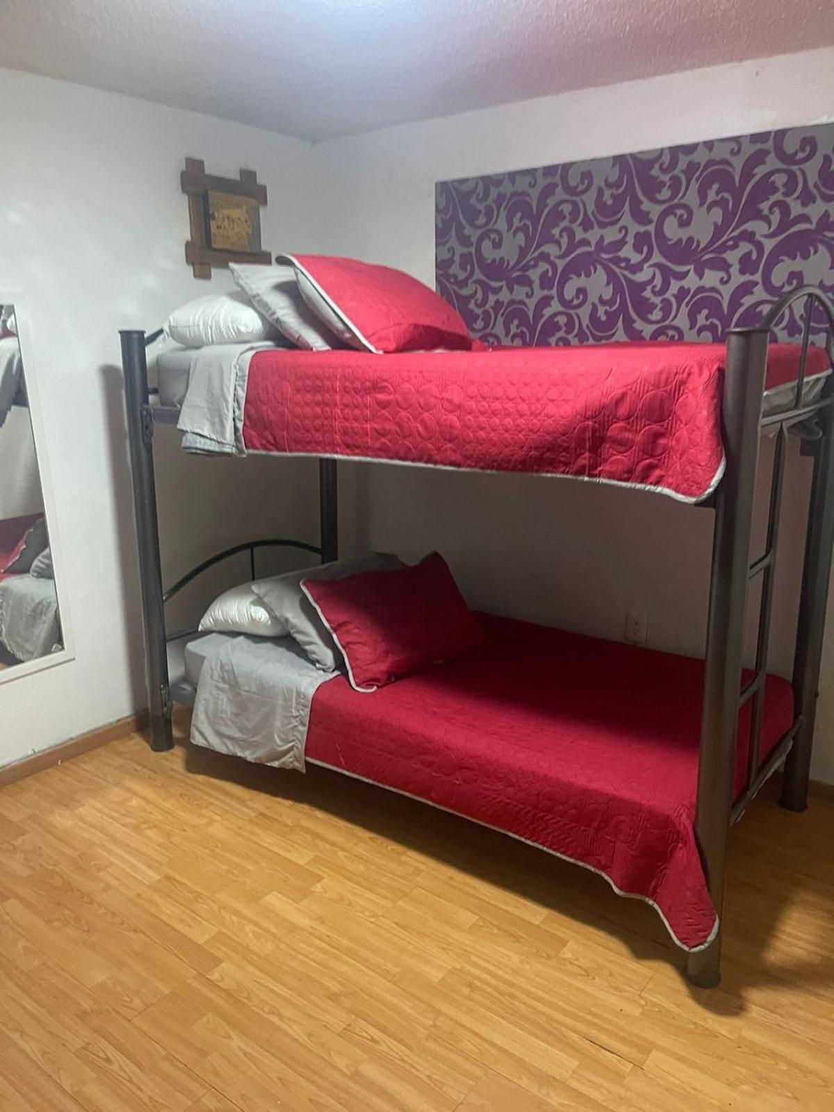 Las Rosas Hostal photo 2