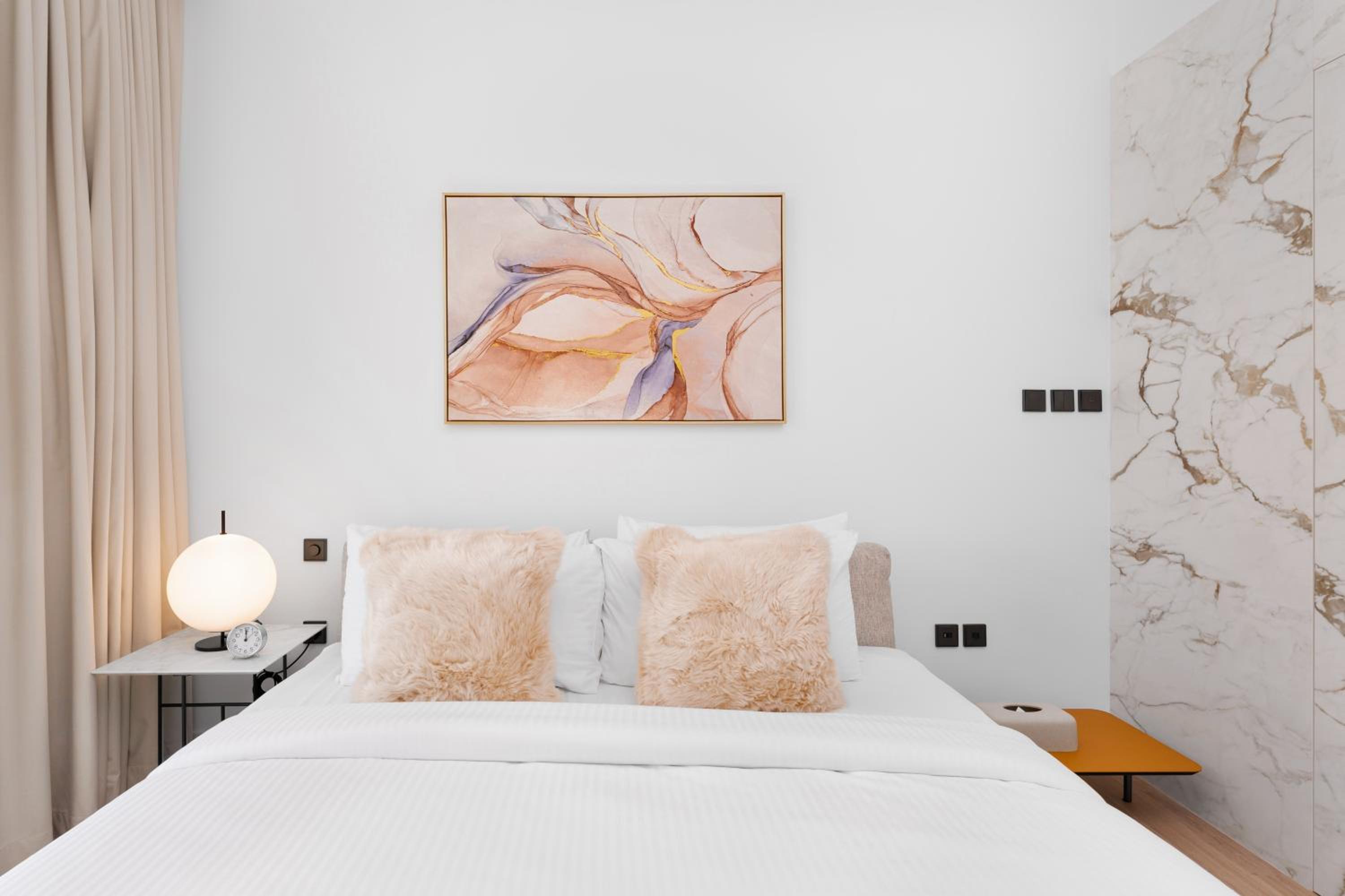 Maison Privee - Deluxe 3BR Apt with Dubai Marina Vws & Beach Access