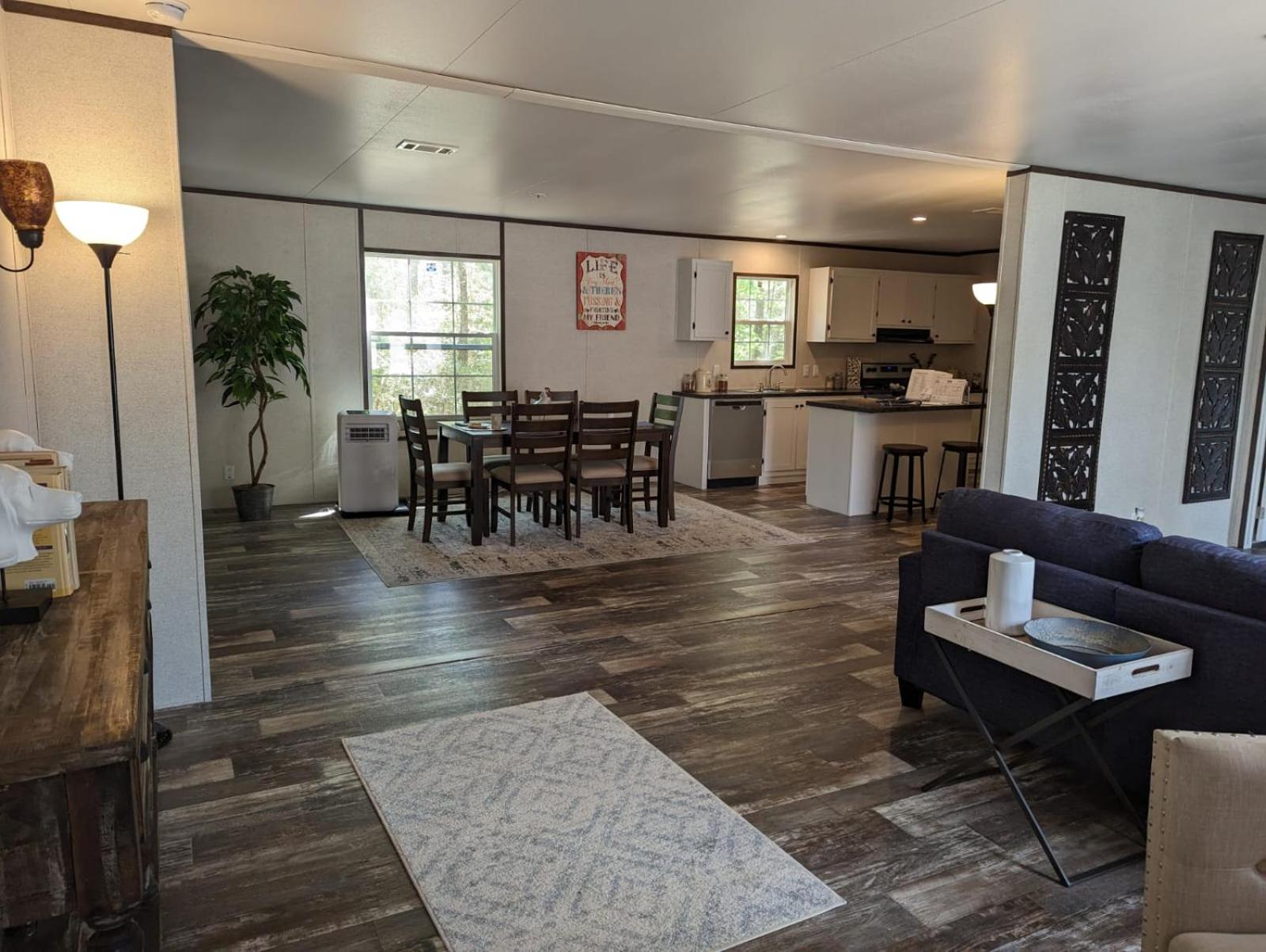 Private Residence CORNER IN THE WILD view 5