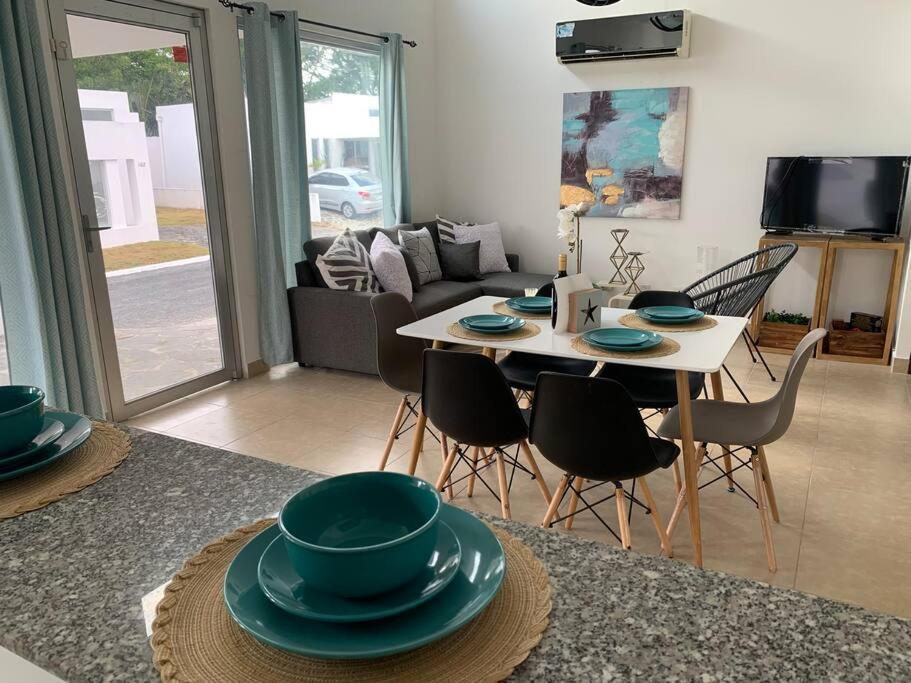 Enjoy a beautiful beach house in Panamá