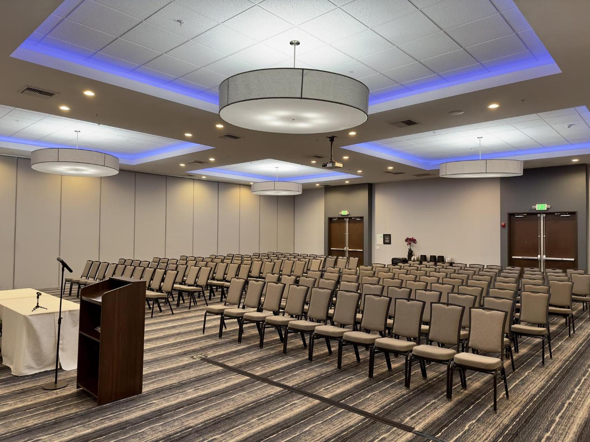 Holiday Inn Carlsbad/San Diego by IHG