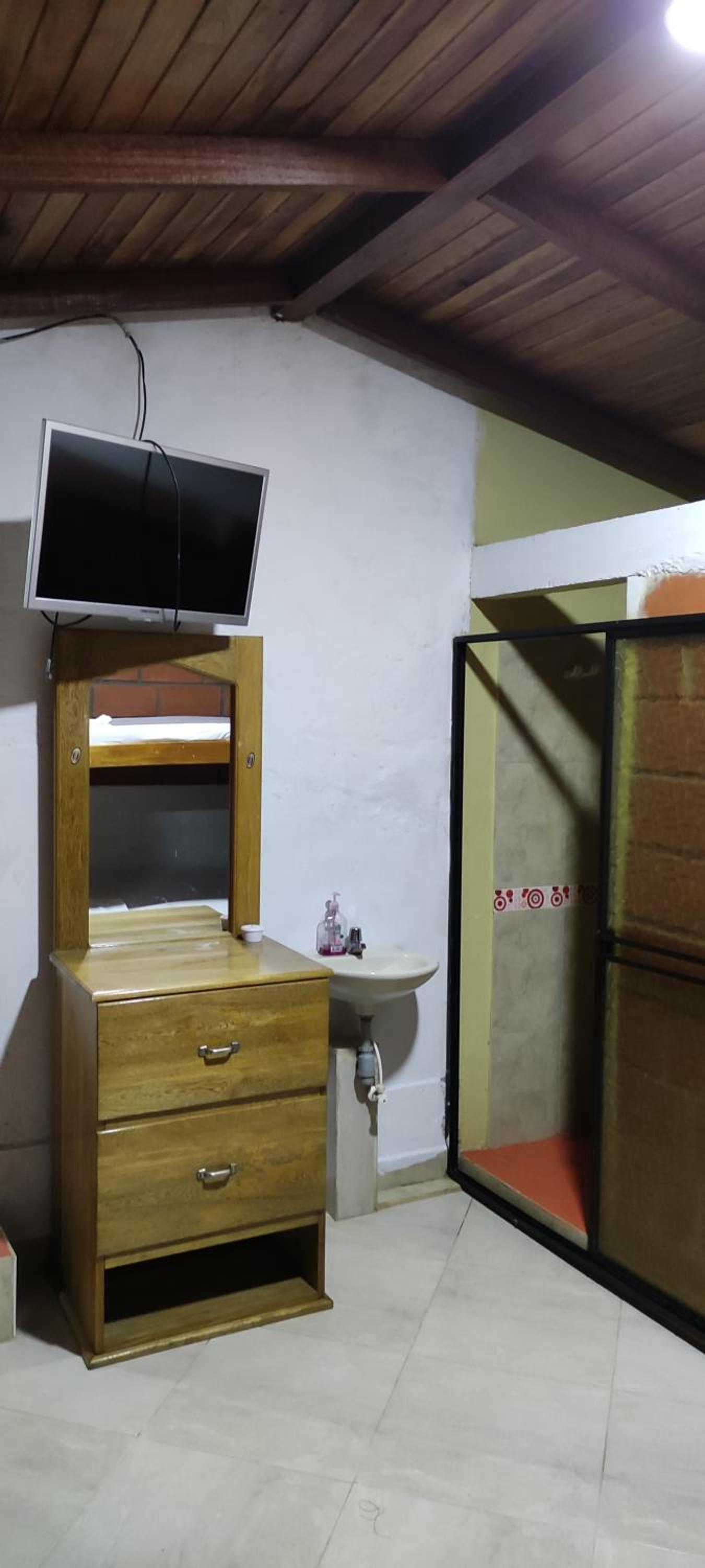 Mi pueblo natal Aptos y habitaciones