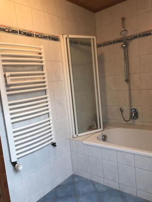 Kösters Huus - Schöne Ferienwohnung mit Balkon