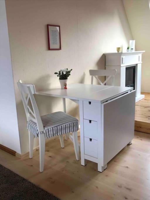 Kösters Huus - Schöne Ferienwohnung mit Balkon