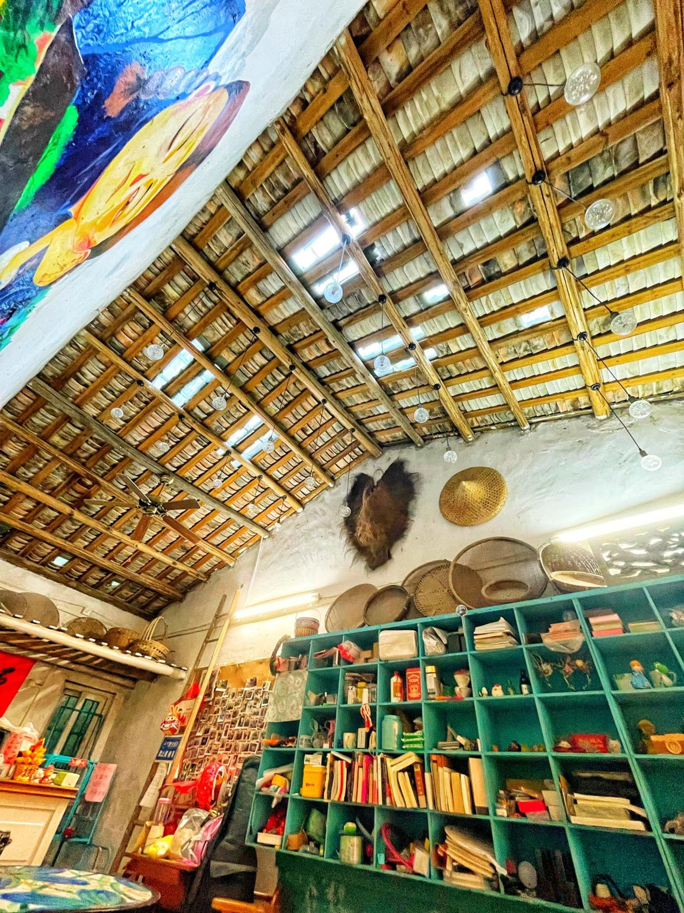 Yellow House Hostel Huizhou West Lake view 2