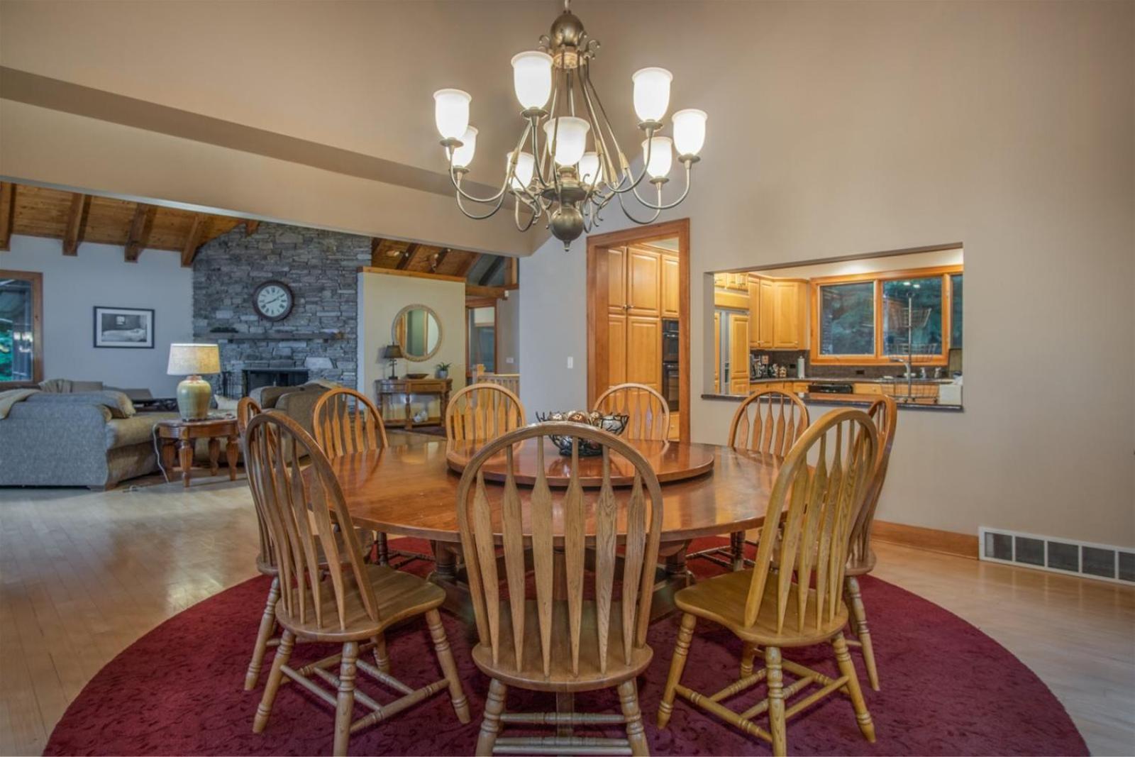 Dupont Mountain Lodge