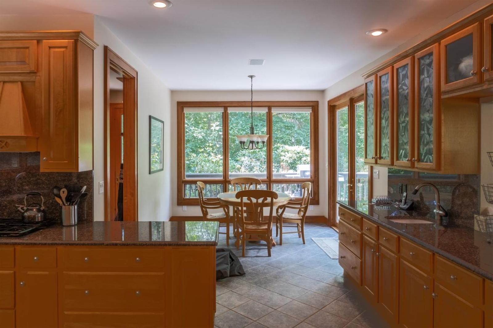 Dupont Mountain Lodge