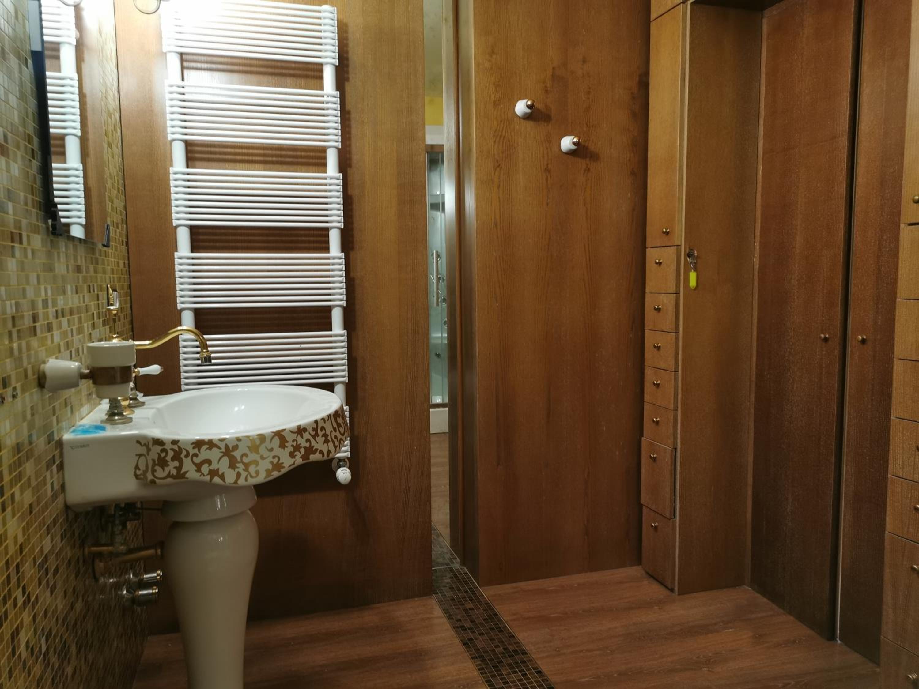 Venice Dose Suite