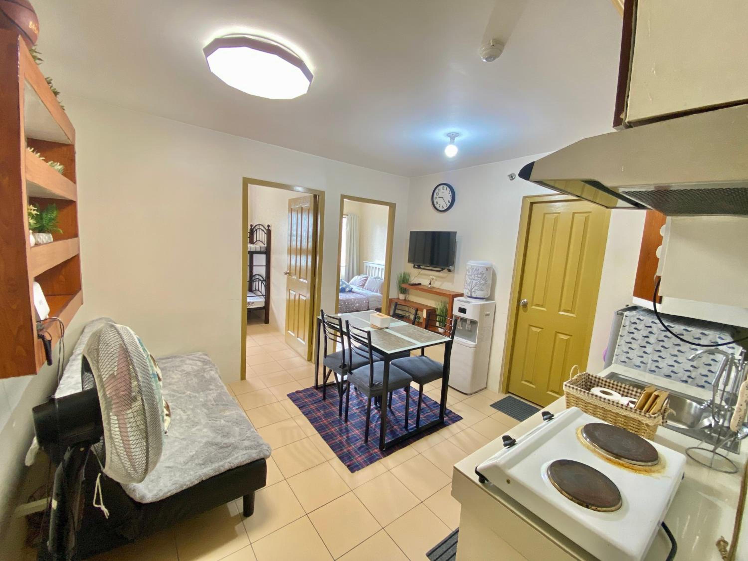 2BR within the heart of the City with WIFI and Netflix view 4