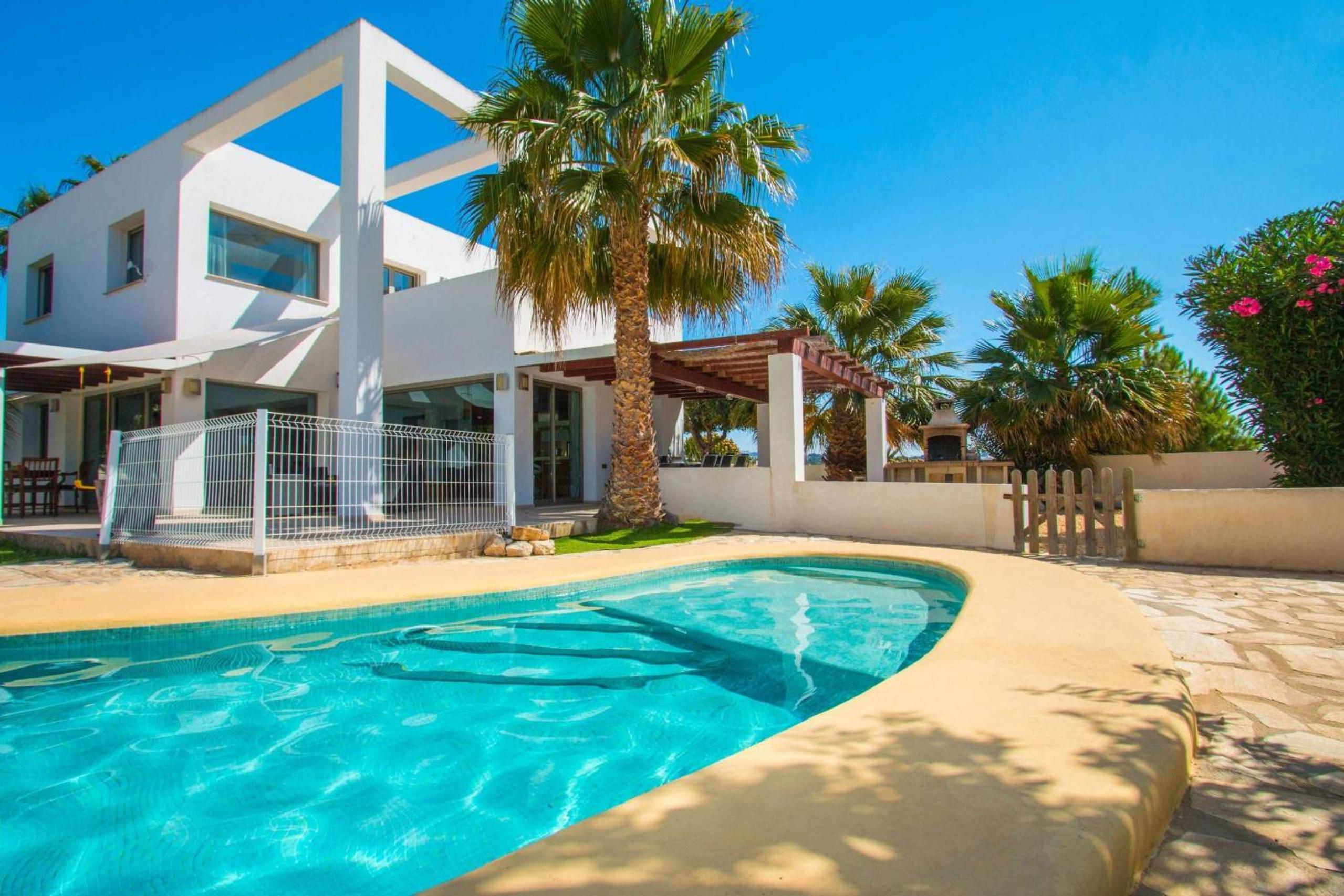 Villa Athos - PlusHolidays view 2