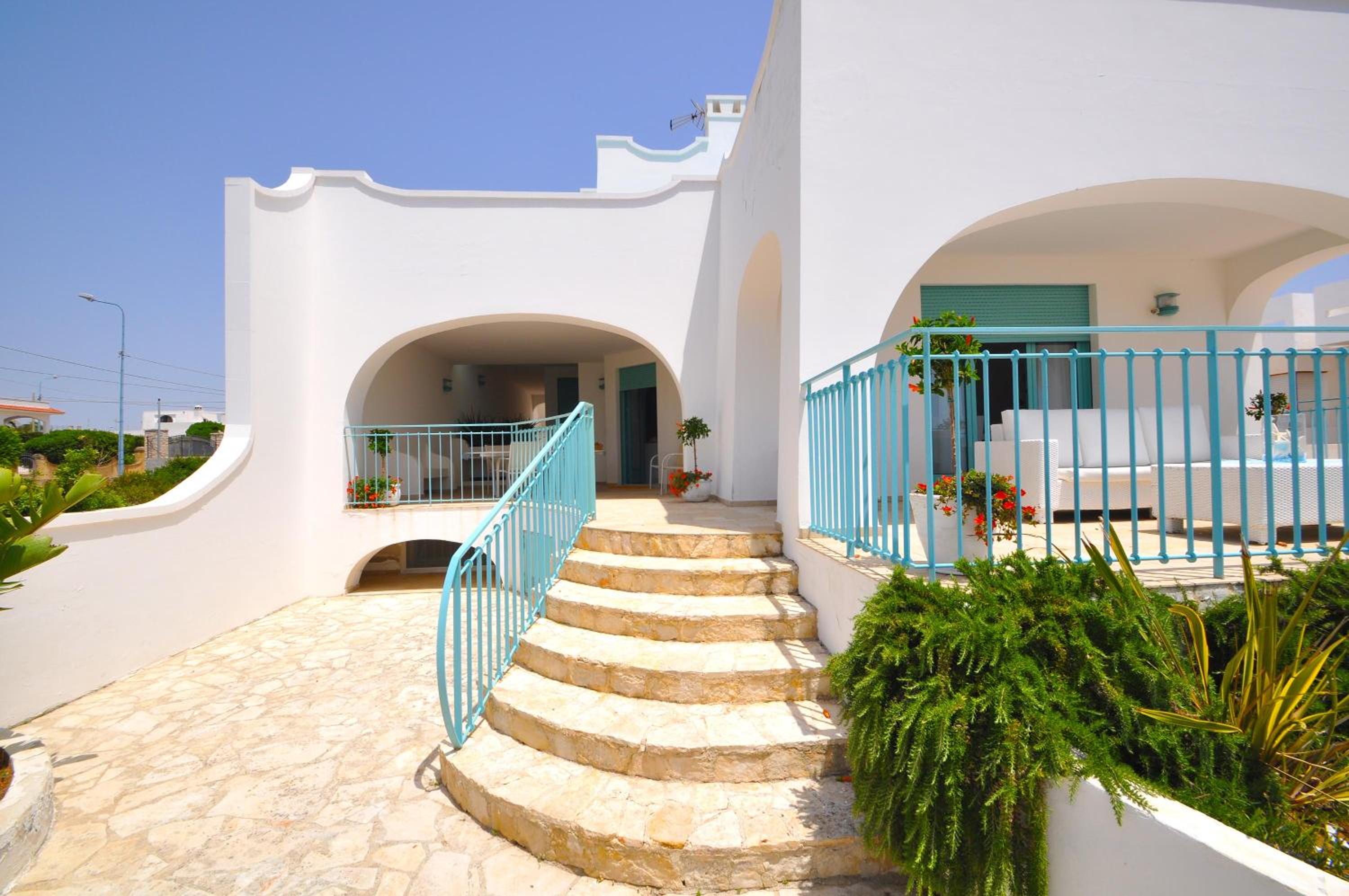 Villa Esador by BarbarHouse view 4