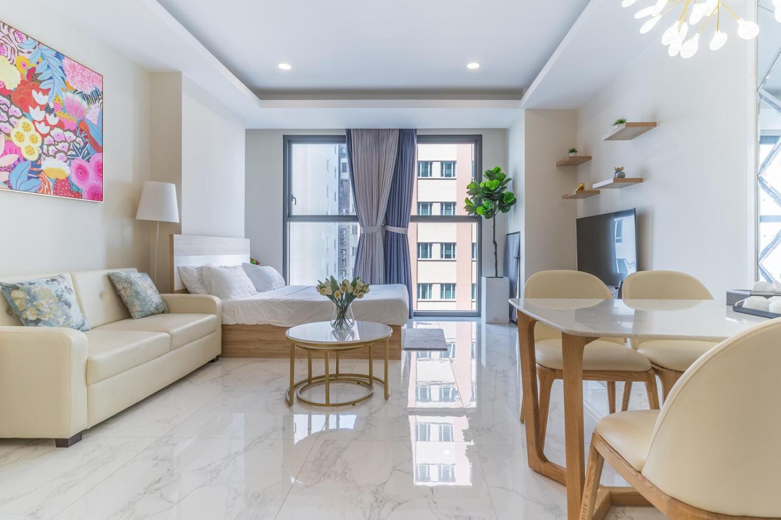 De Lux Central D1 next Hyatt, Opera House, Ben Thanh, Pool,Gym