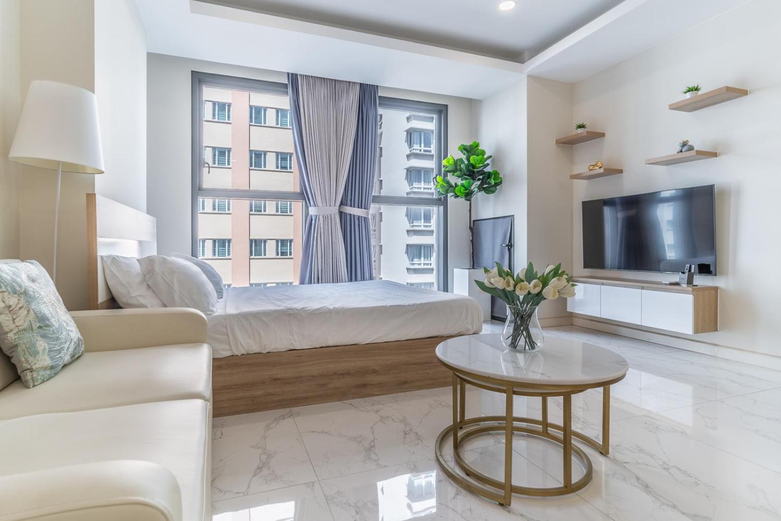 De Lux Central D1 next Hyatt, Opera House, Ben Thanh, Pool,Gym