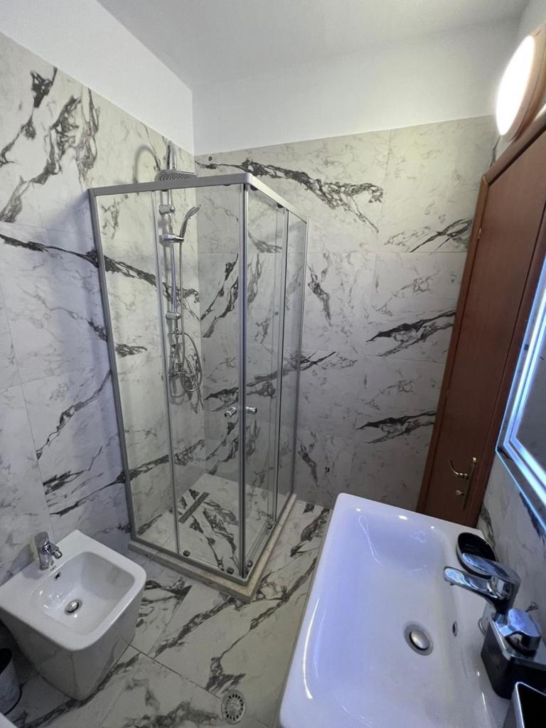 Sea View-Sunlit Coast Apartment Durrës