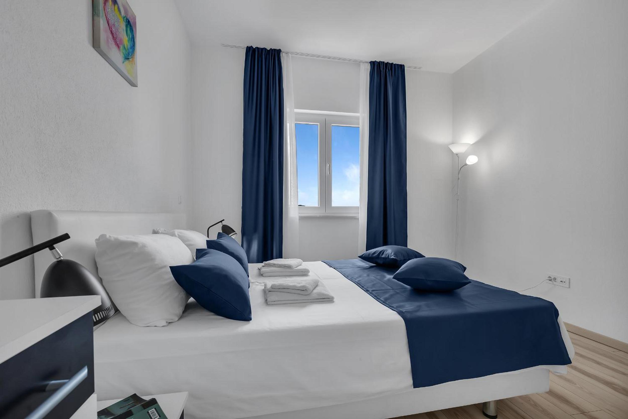 Apartments Lujnovic