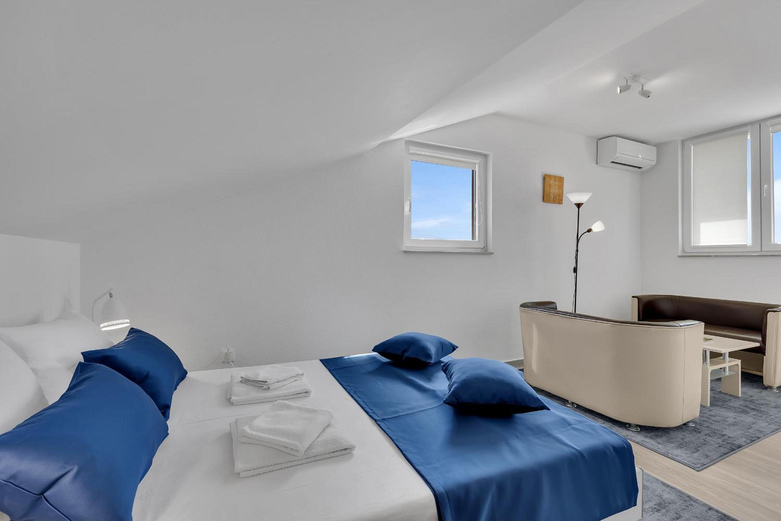 Apartments Lujnovic